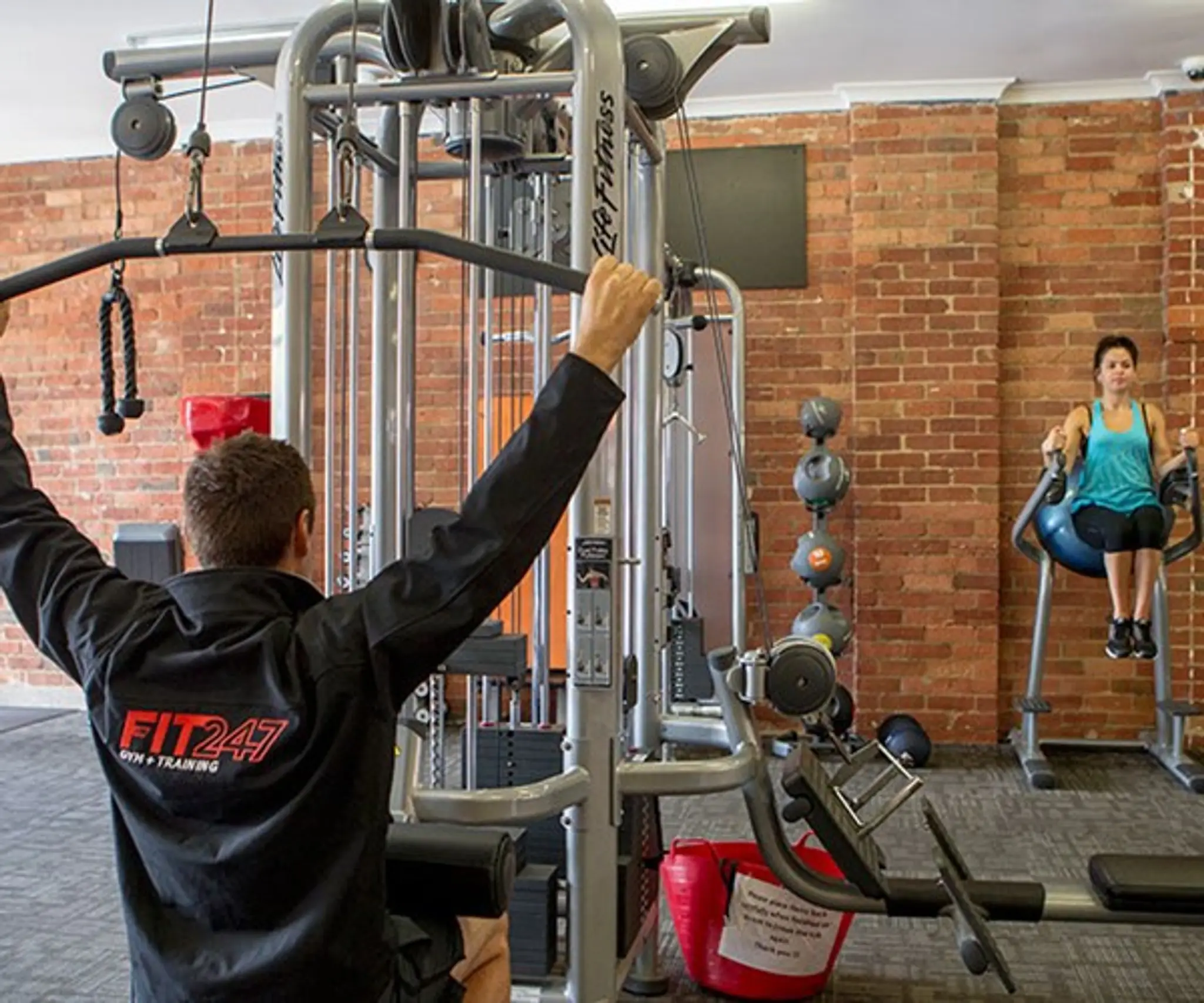 Fit247 Gym + Training