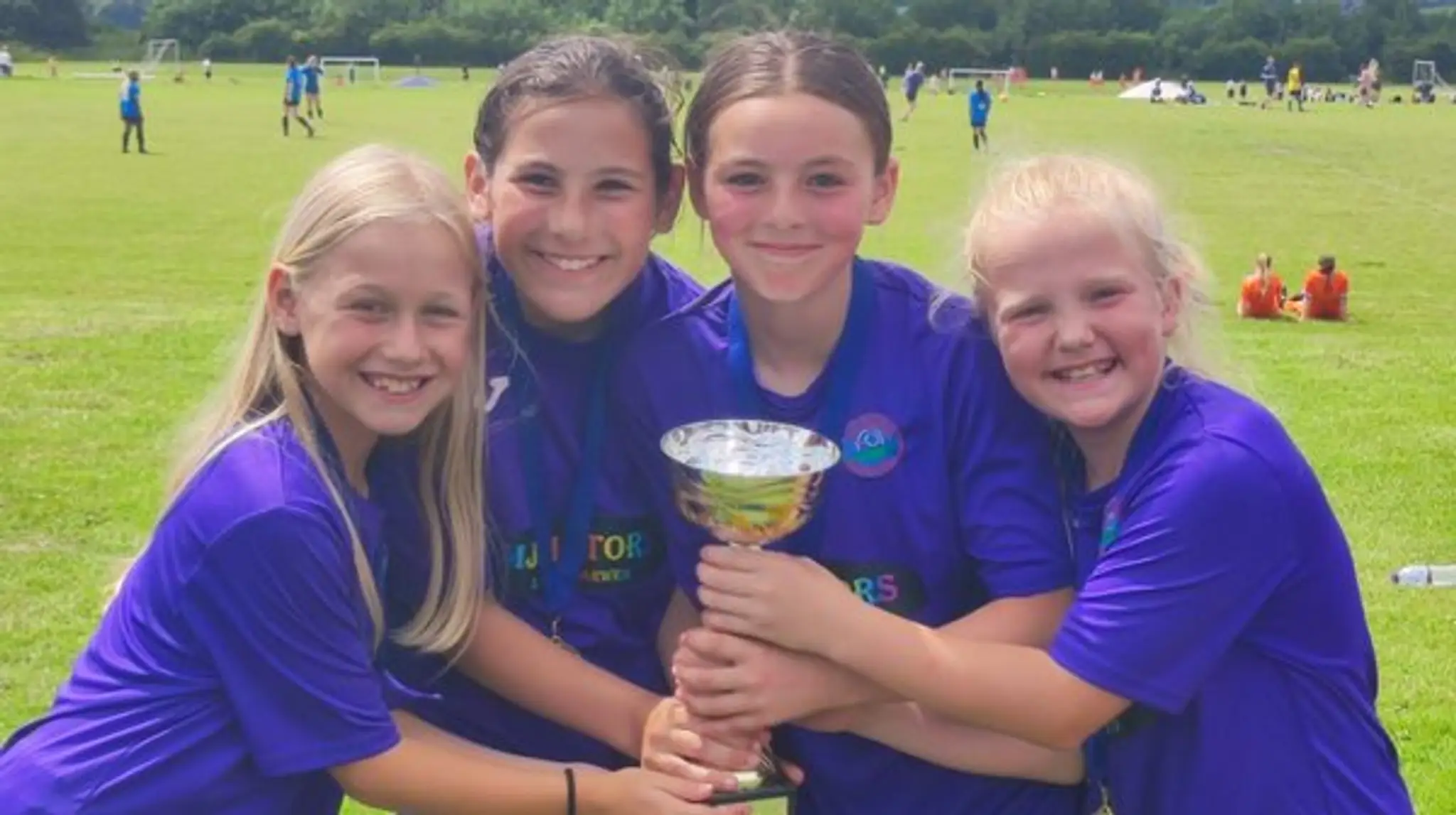 DARWEN GIRLS & LADIES