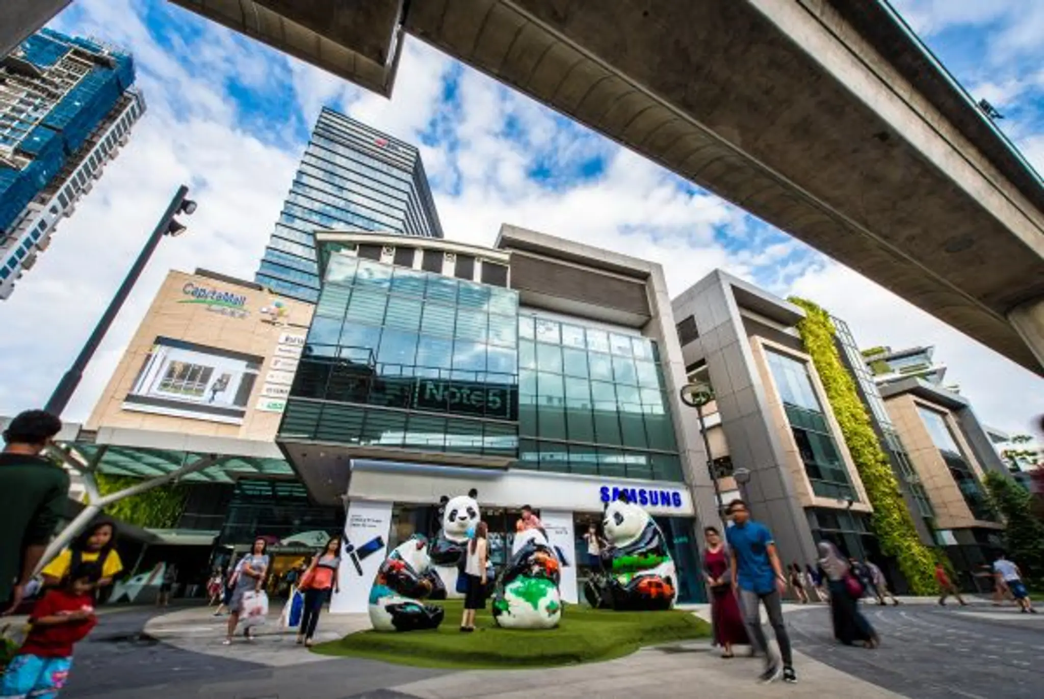 Platinum Yoga Westgate Office Tower