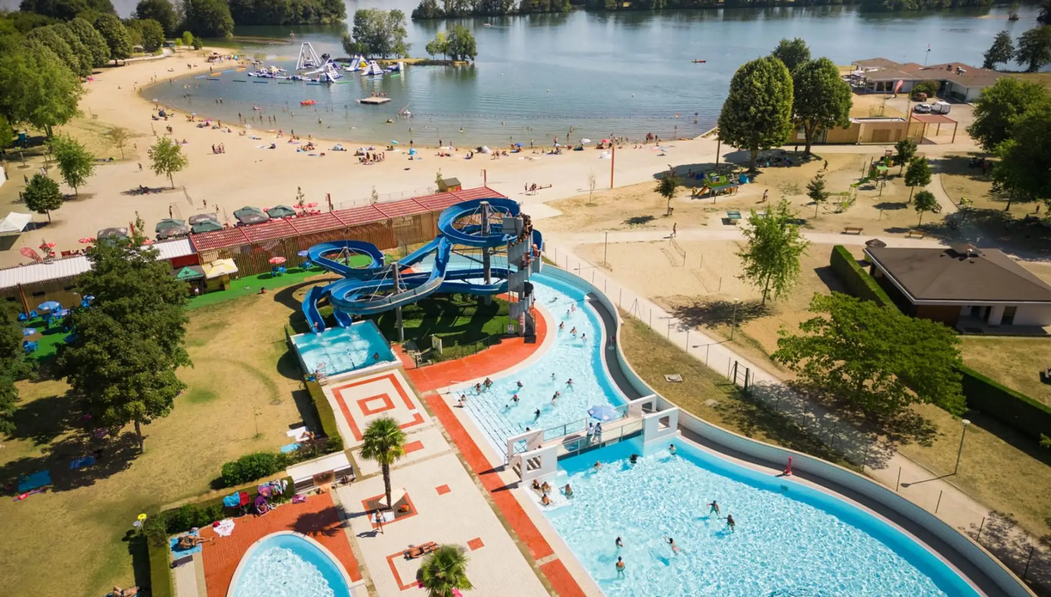 Camping And Leisure La Plaine Tonique