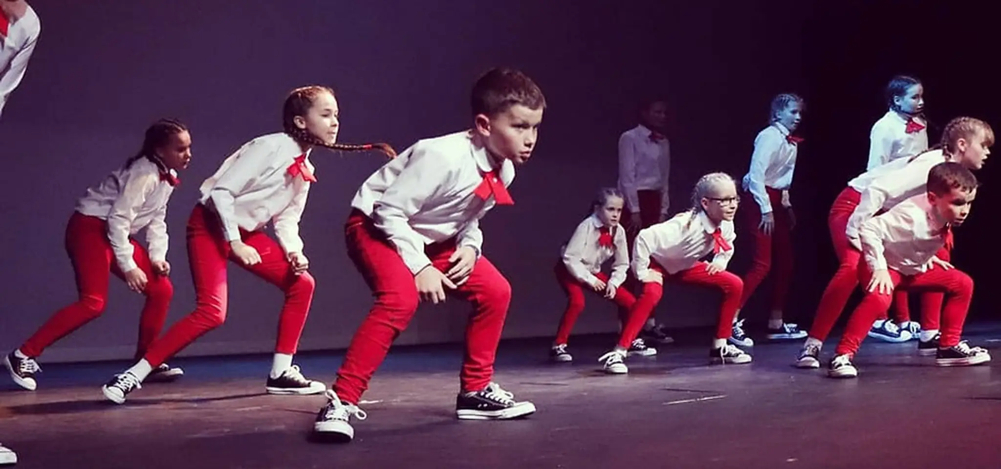 Synchronize Hip-Hop School