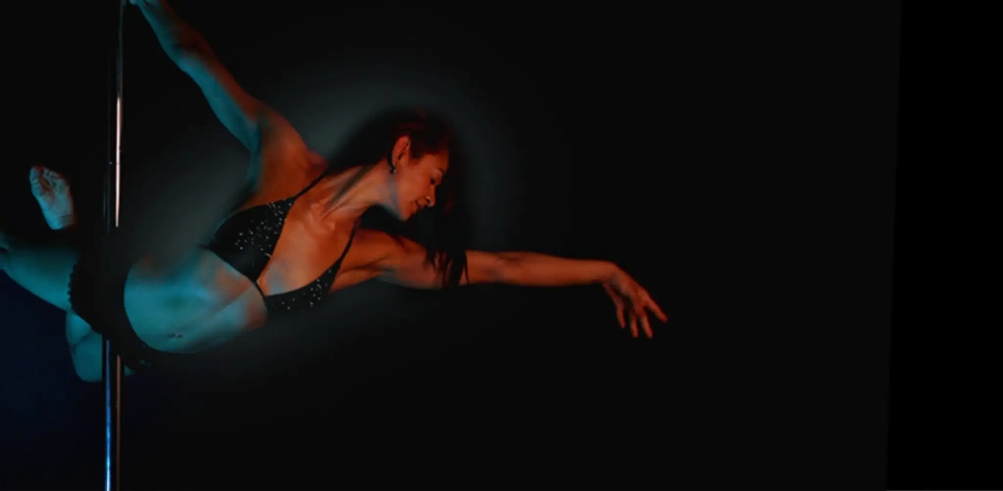 Maya Velvet Pole Studio