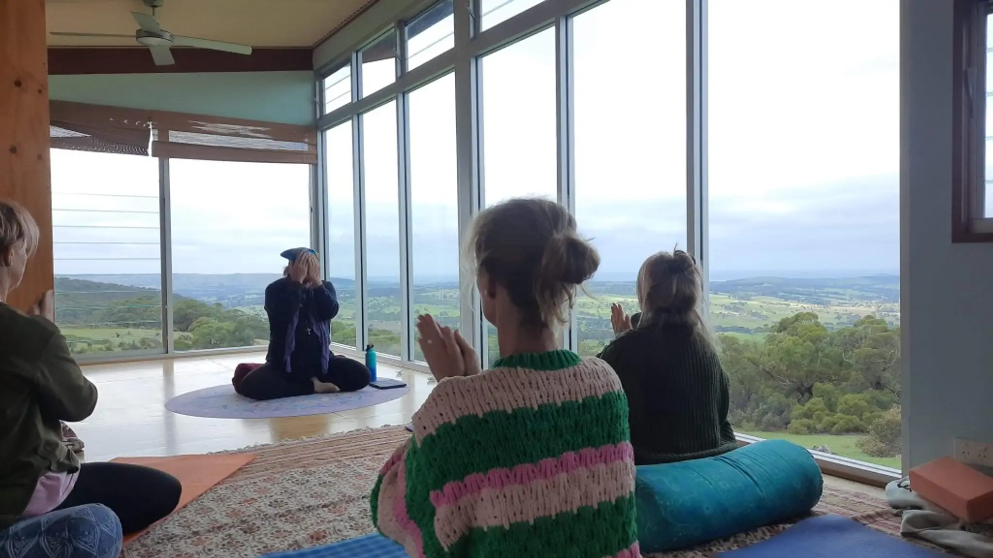 Shala Om- yoga in Semaphore