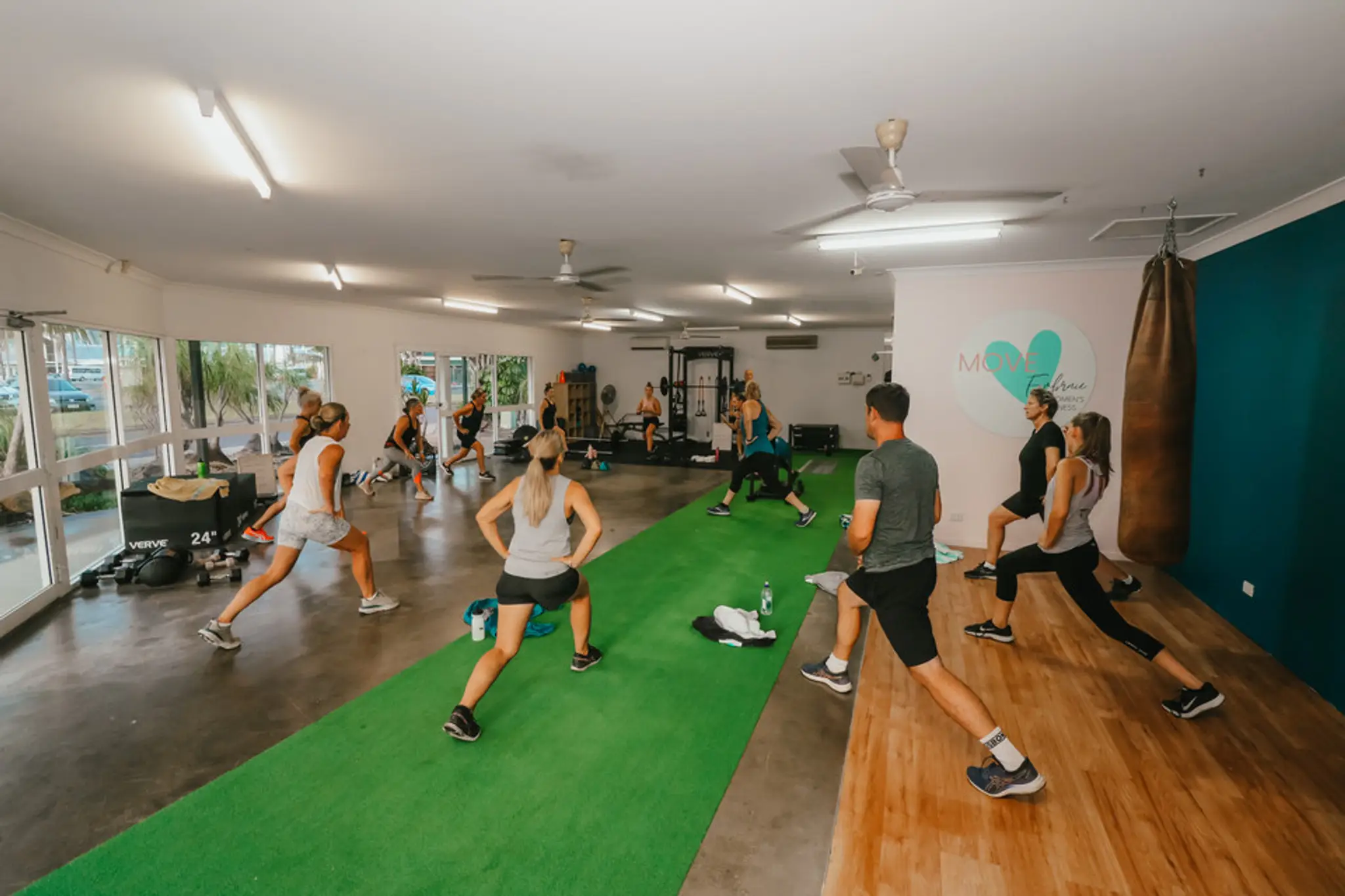 Move Embrace - Women's Fitness