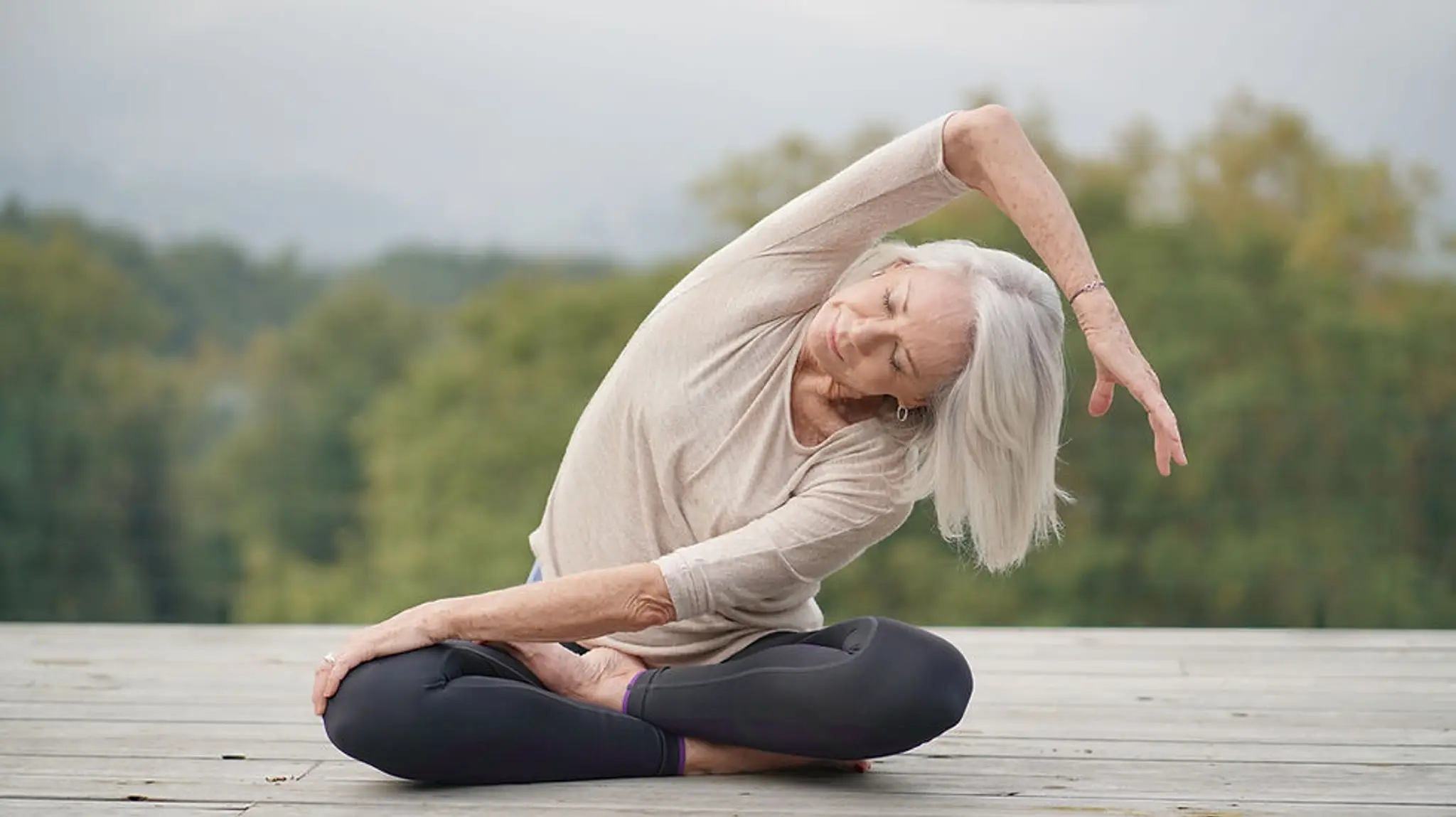 Emilie Burlat Sophrologue _Professeur De Yoga_à Domicile