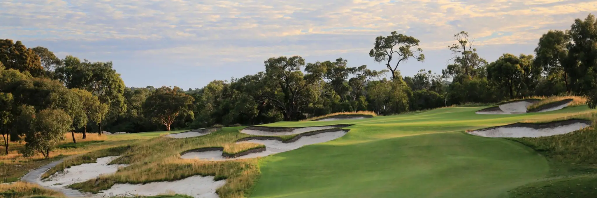 Peninsula Kingswood Country Golf Club