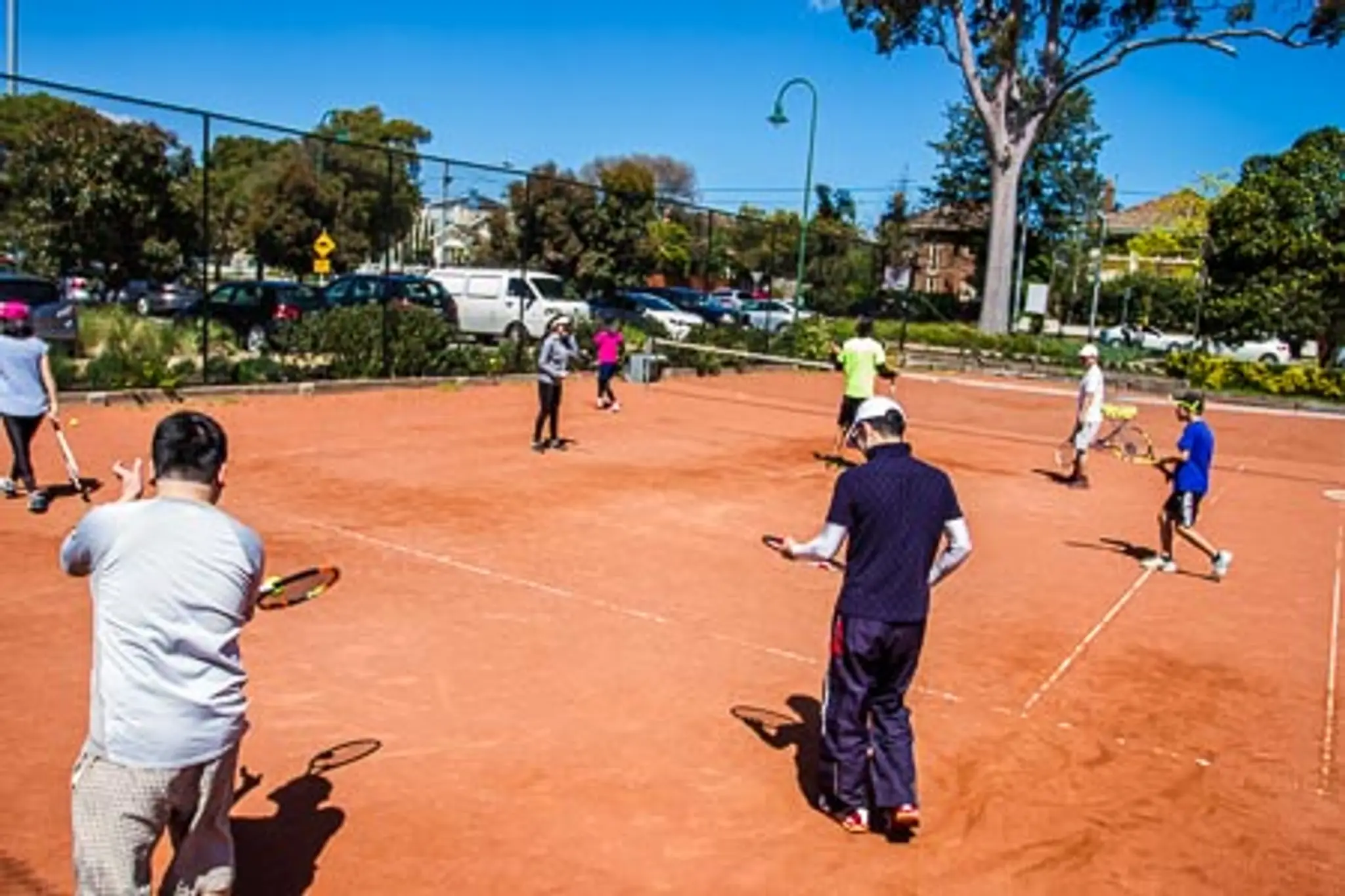 LiOar Tennis School