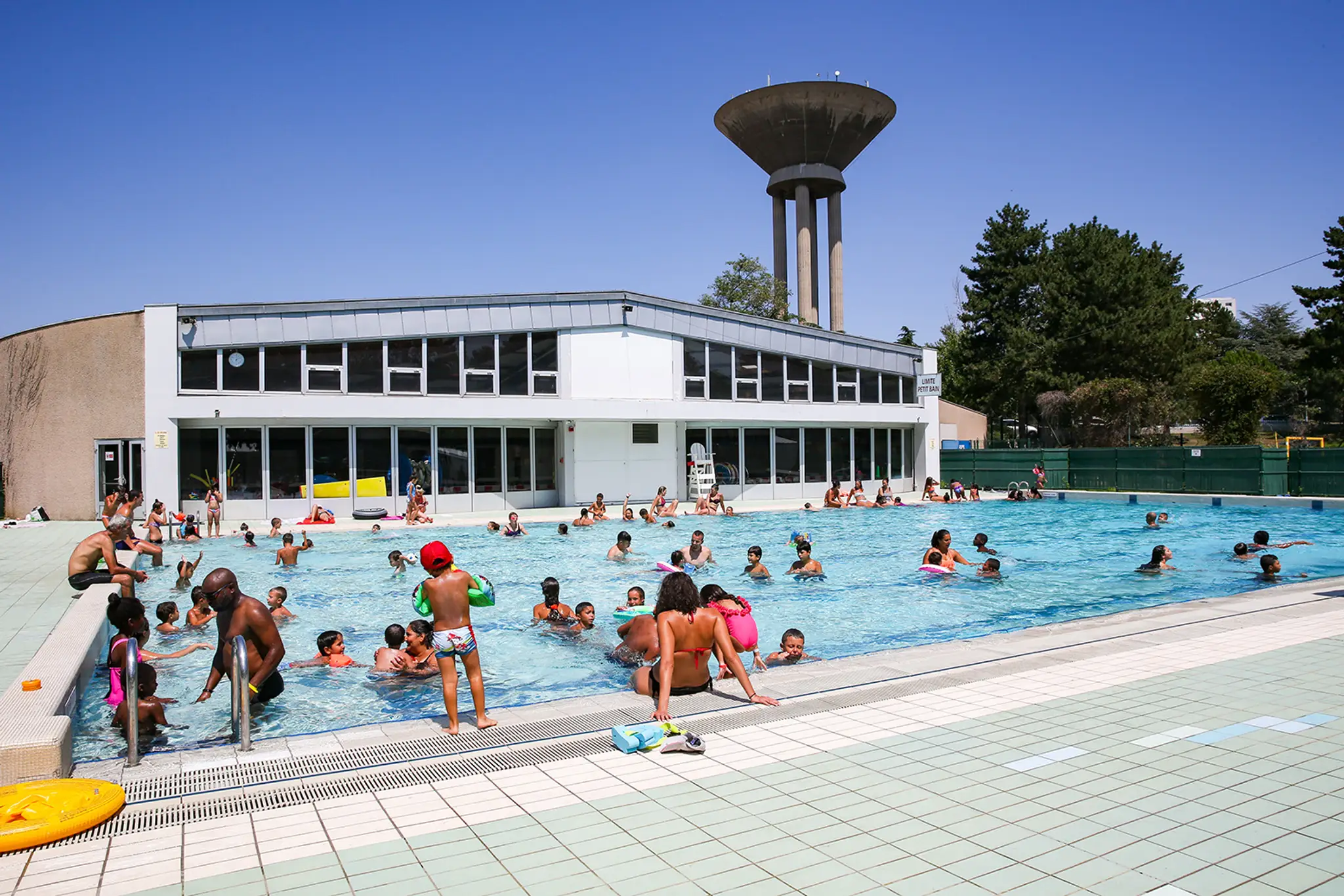 Auguste Delaune pool