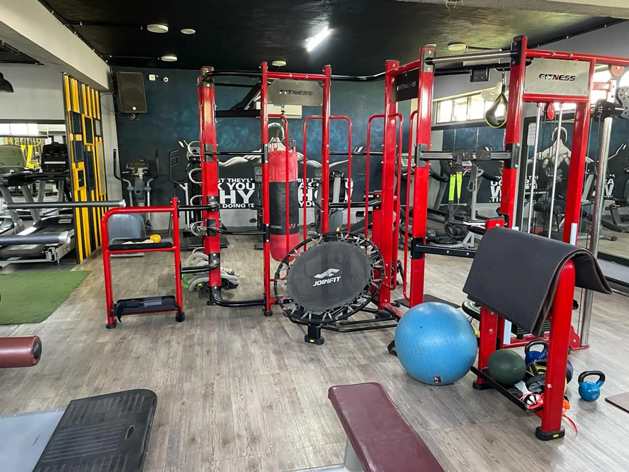 RNOLD FITNESS CLUB SECTOR 11