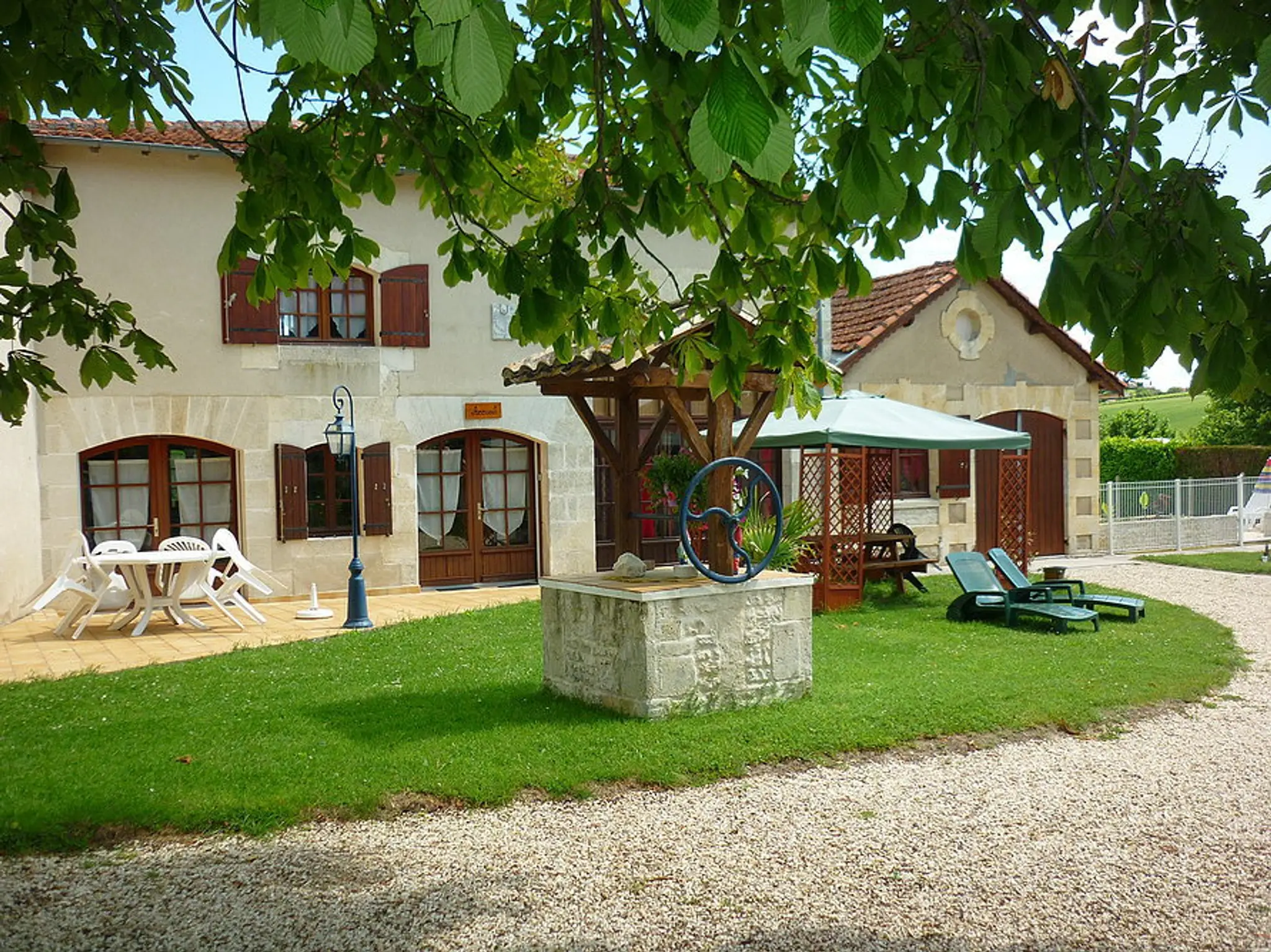 "Les Roses de Jonzac"