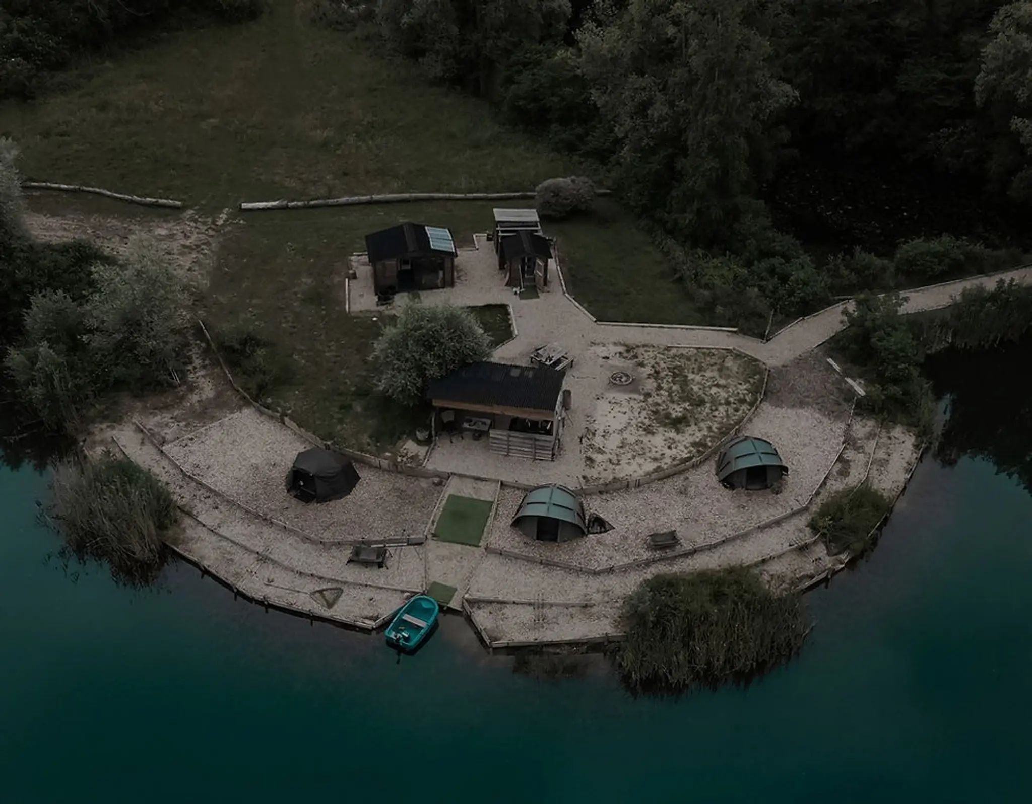 lake catherine carp fishing france