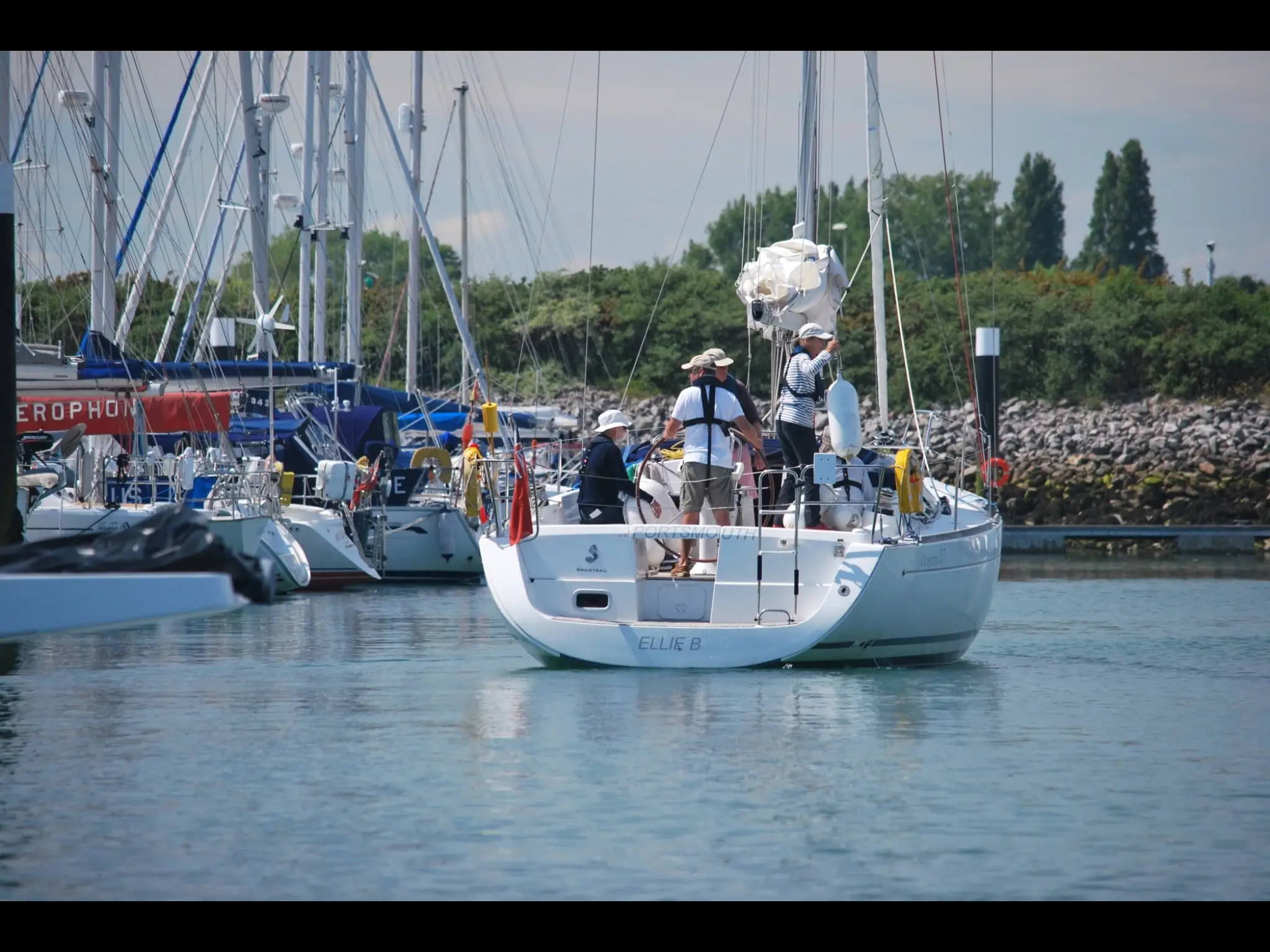 Four Seasons Yacht Charter & Sailing School