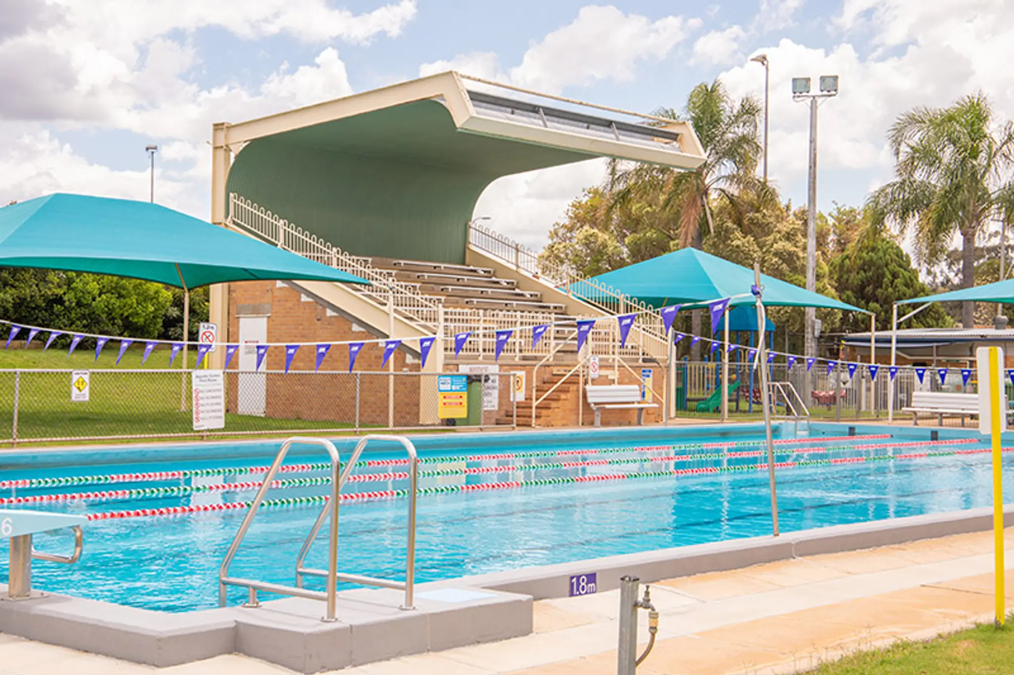Clifton Aquatic Centre- Pool/Cafe/Gym