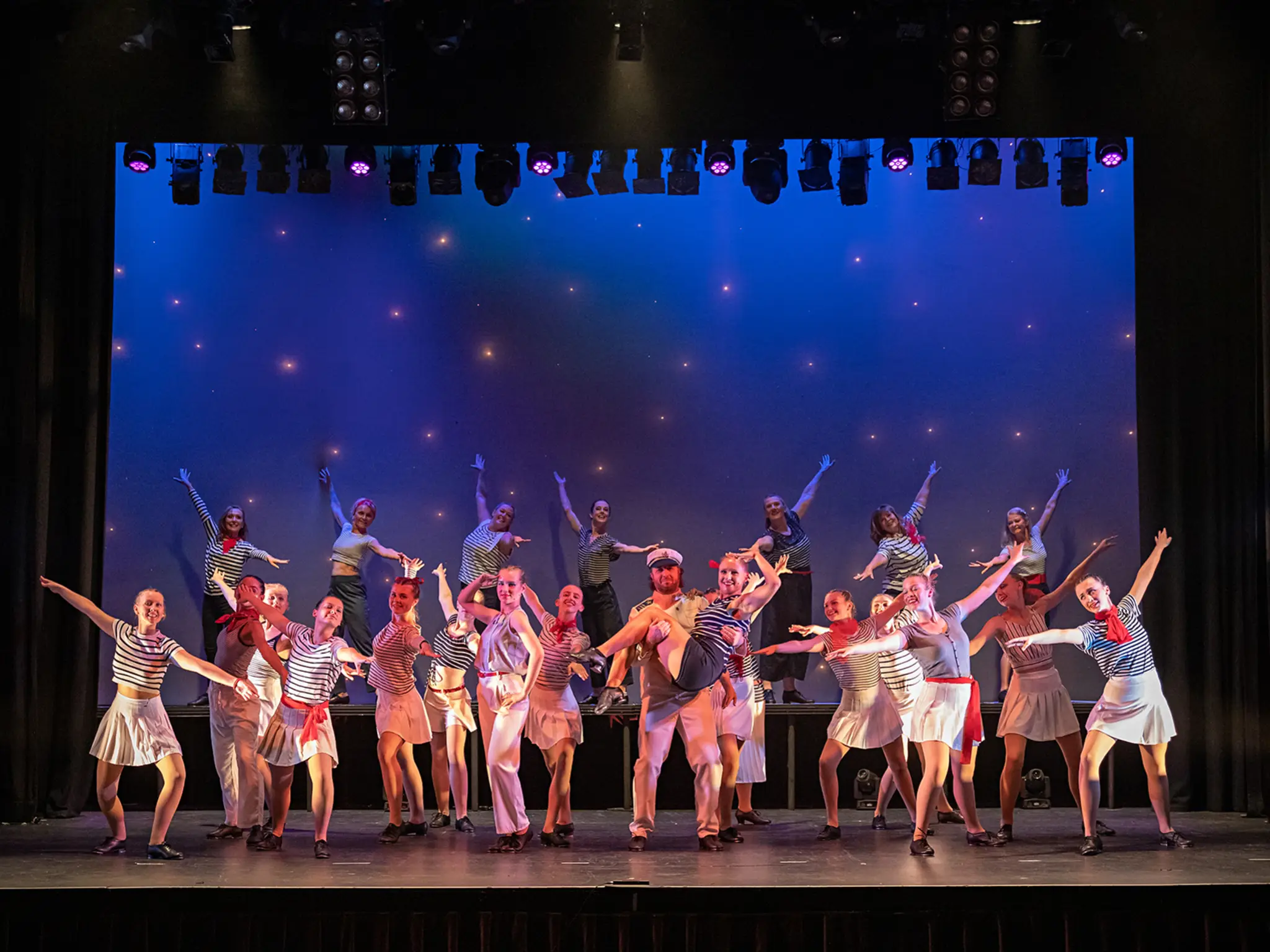 Dancing Feet Academy Of Dance