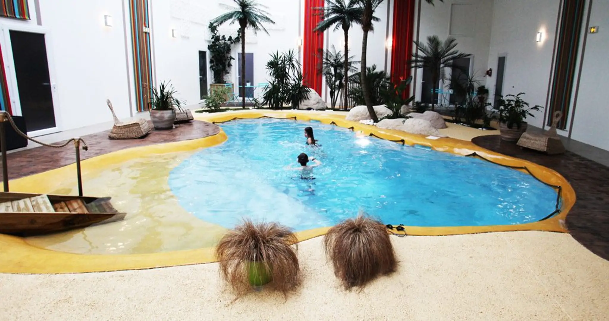 Résidence Beauvoir Le Mont-Saint-Michel, 9 gîtes, piscine intérieure 28°c.