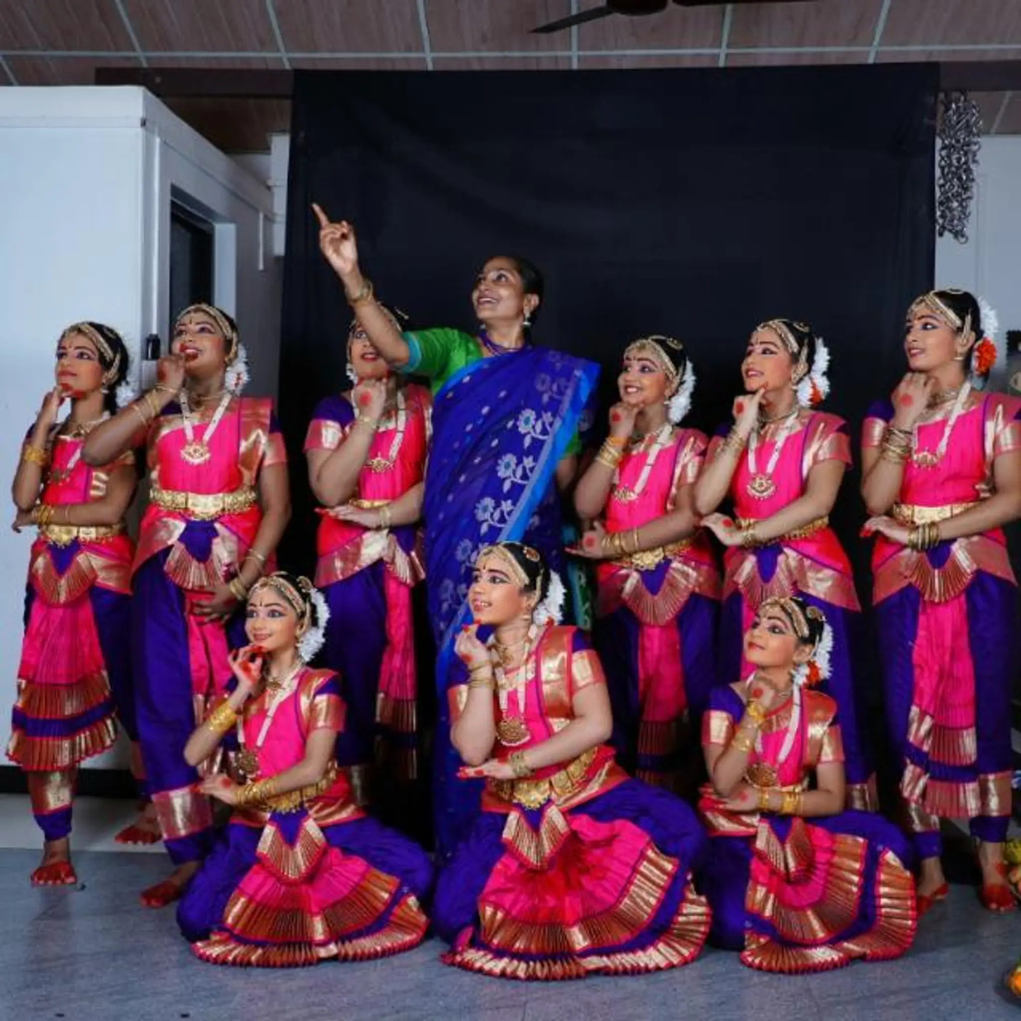 KRISHNA KALALAYA - A school for Dance and Music