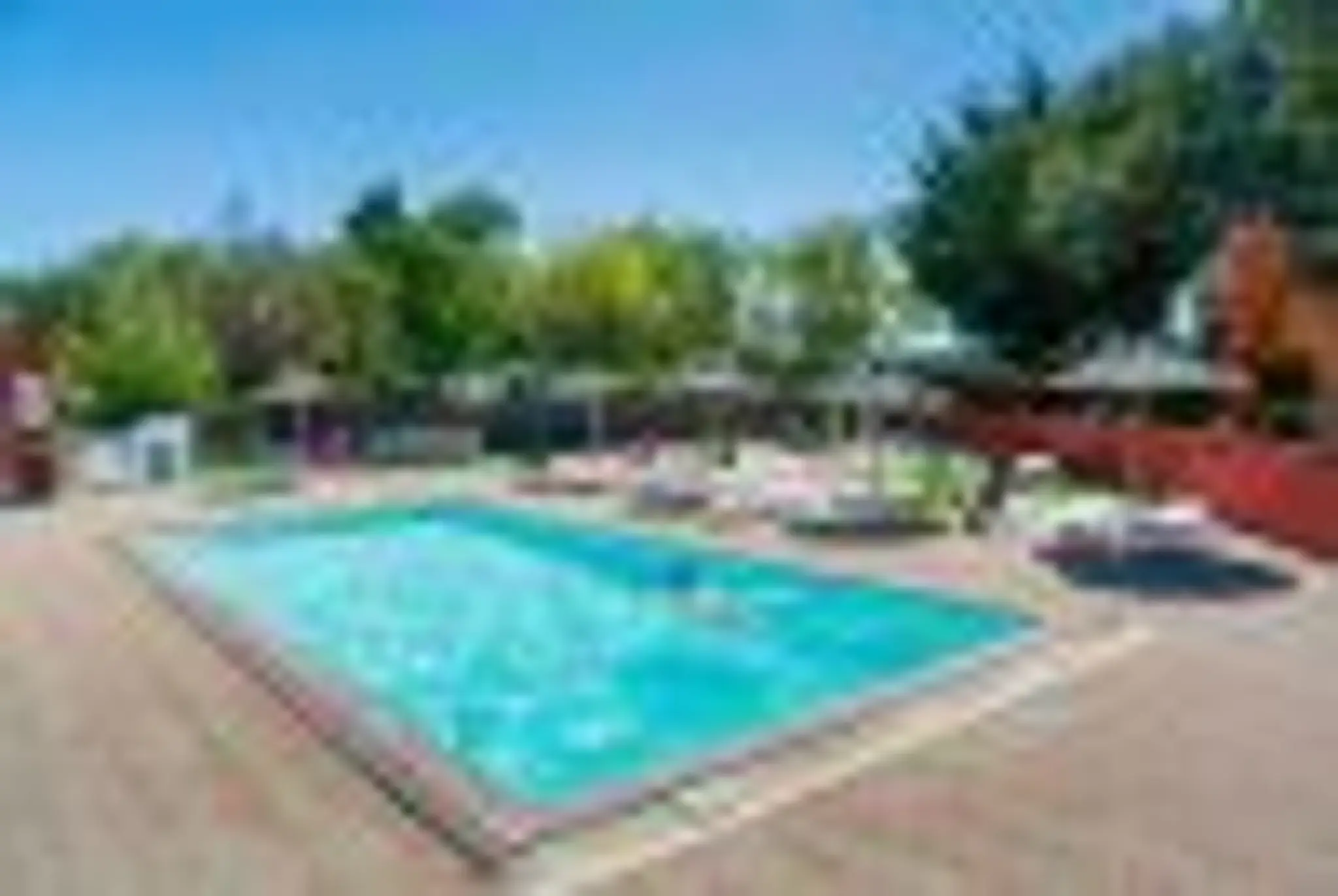 Camping Nefiach La Garenne | Camping proche Perpignan