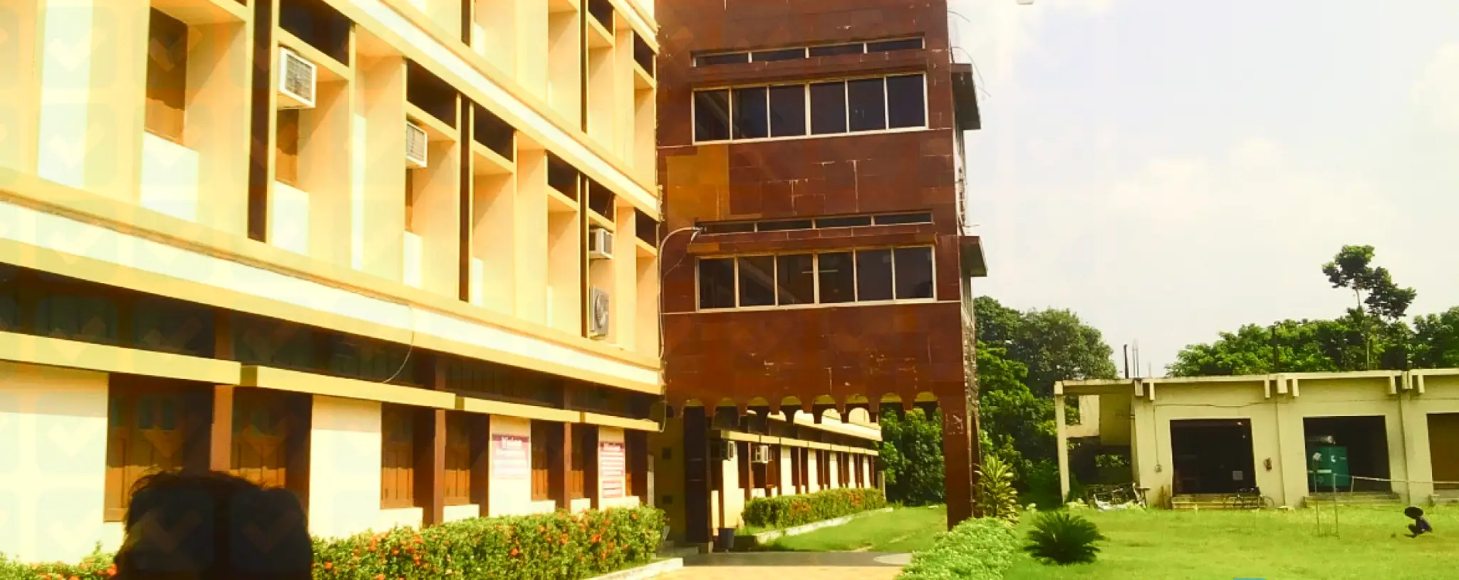 Badminton Court, SMIT