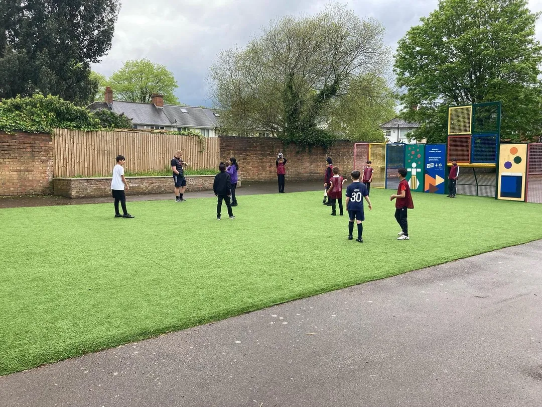 SCHOOL HOLIDAYS FOOTBALL CAMP
