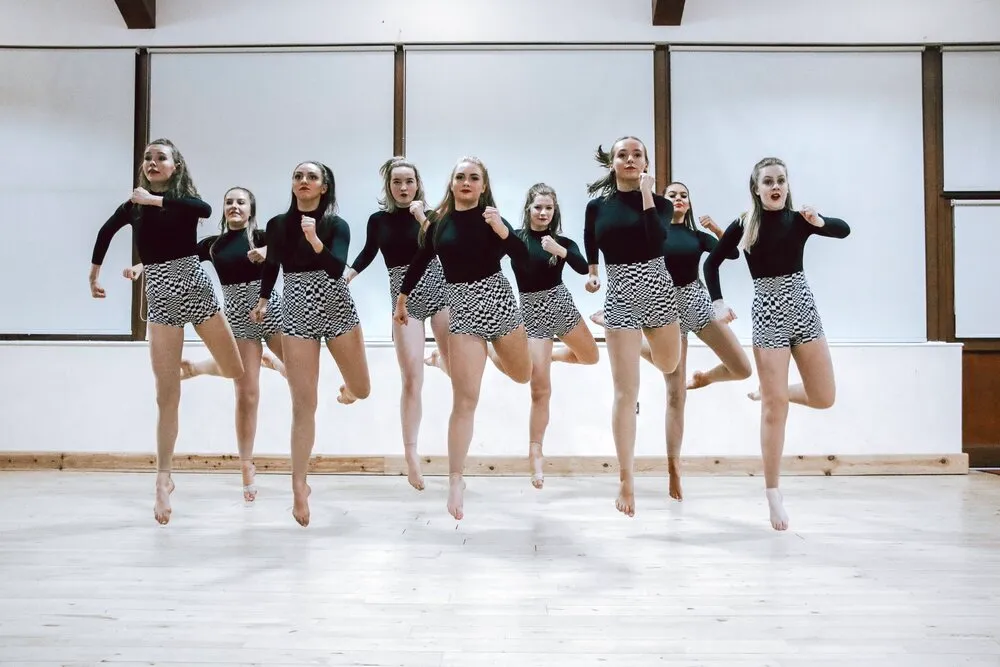 QUALITY DANCE & PERFORMING ARTS TRAINING IN WARRINGTON
