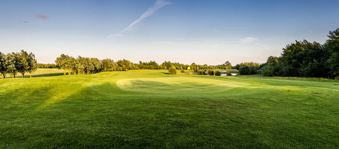 Toptracer Driving Range in Hull