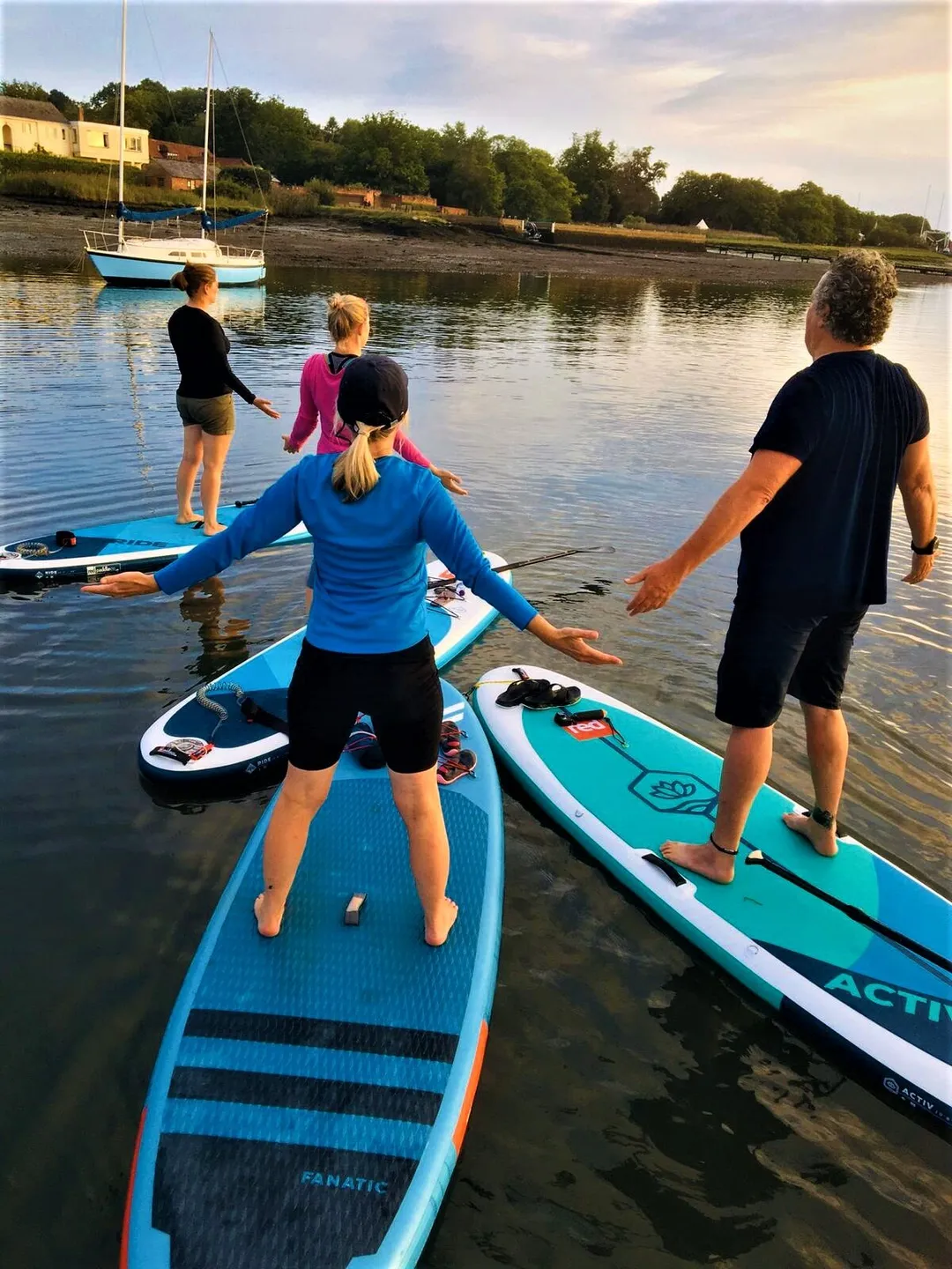 SUP Yoga Teacher Training
