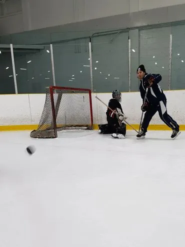 Stop The Puck Goalie Clinics & Camps