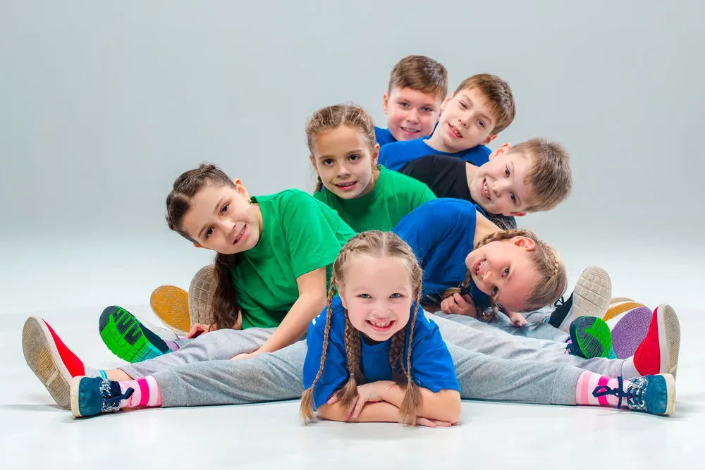 Dance Crew: Dance Style Mash Up for Teens