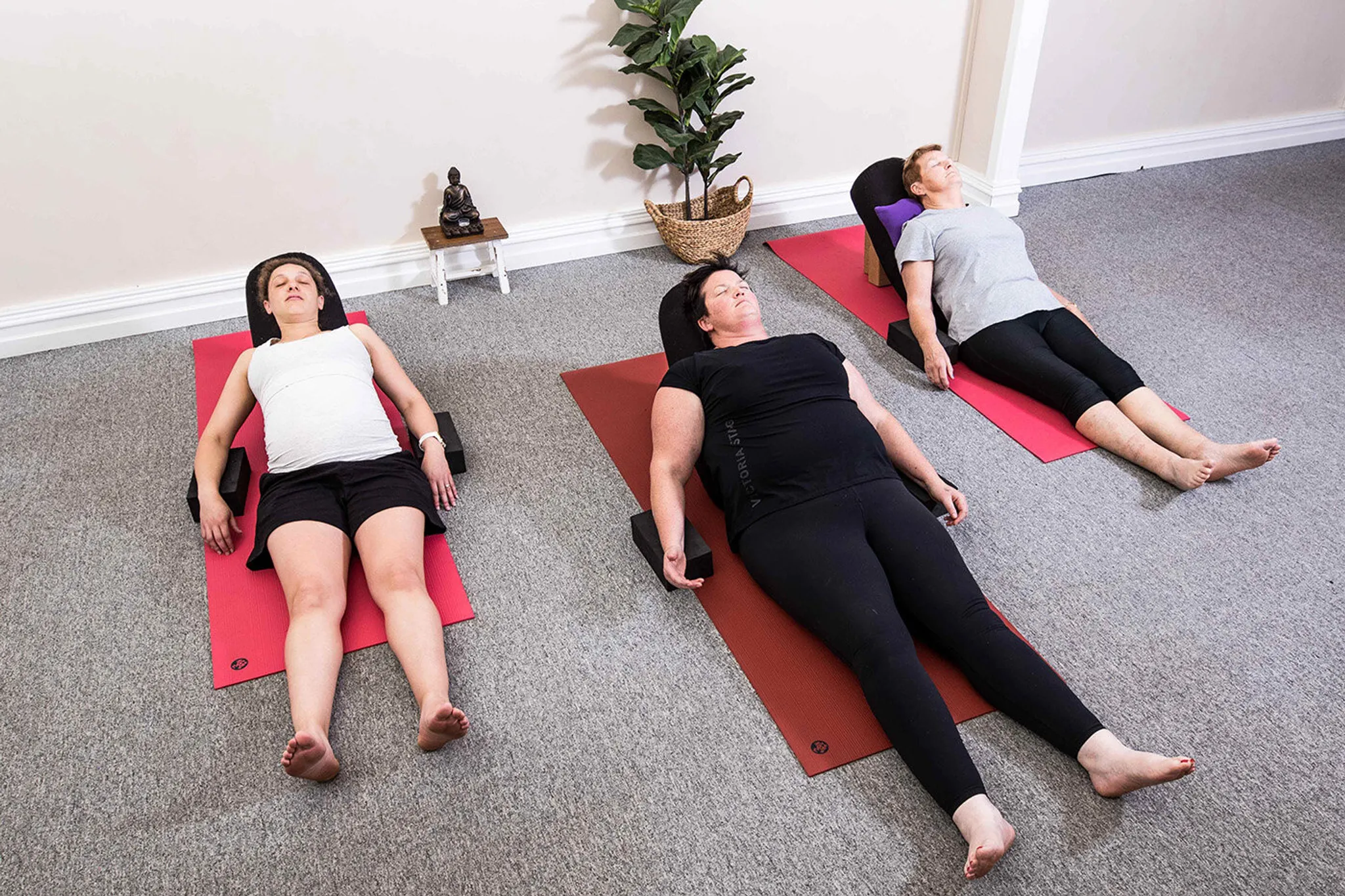 Women's Circle with Lyna