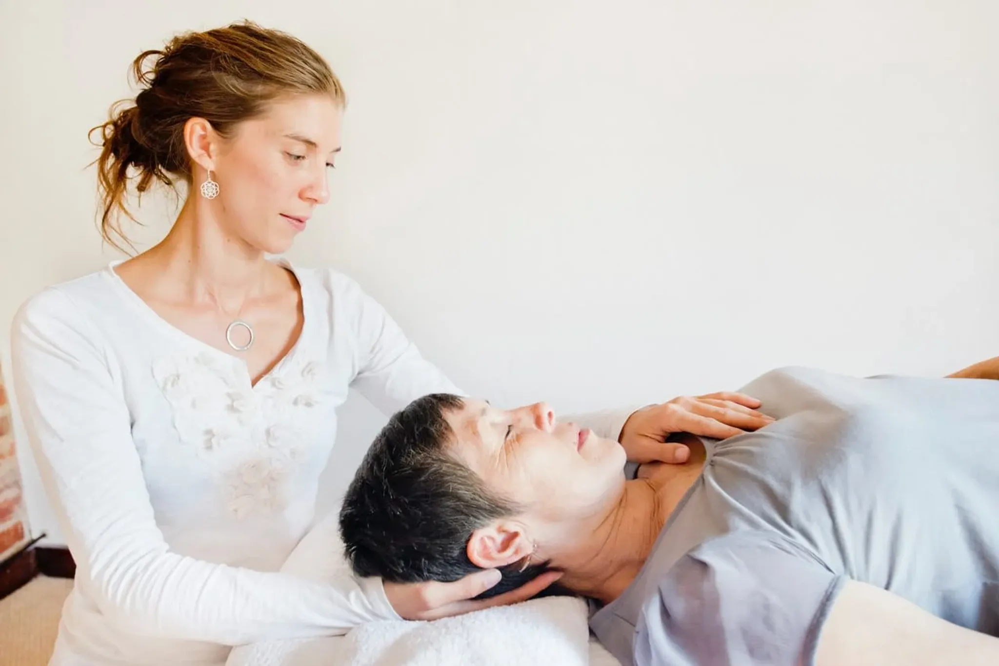 Abdominal Chi Massage