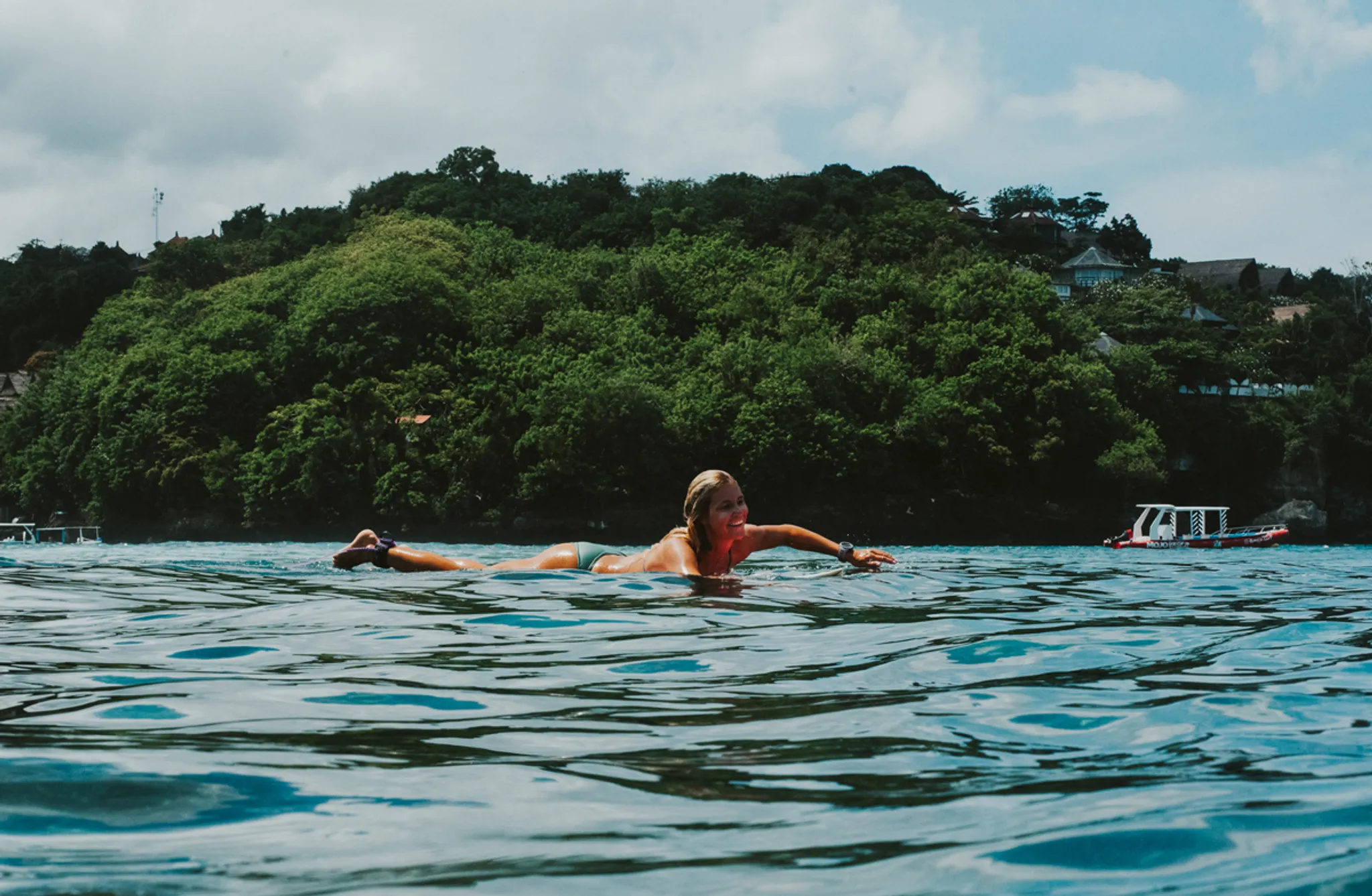 Mojosurf Camp Byron Bay