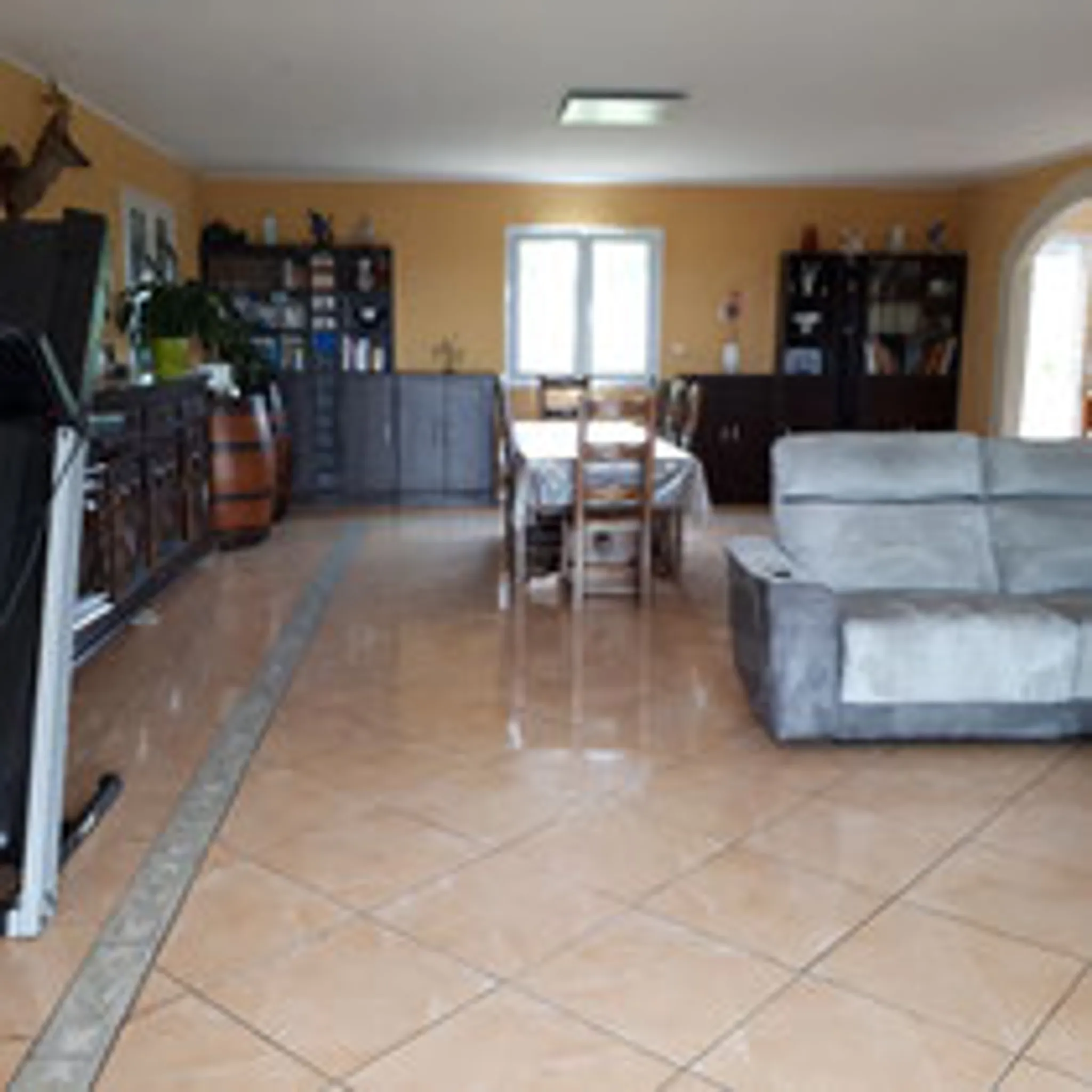 Gazon-Location - "Gazon du Bas" - Location de Vacances avec Piscine semi-enterrée