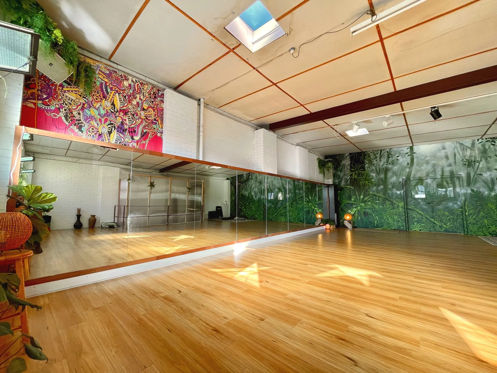 Yoga Class All Levels / Clalla Morishita