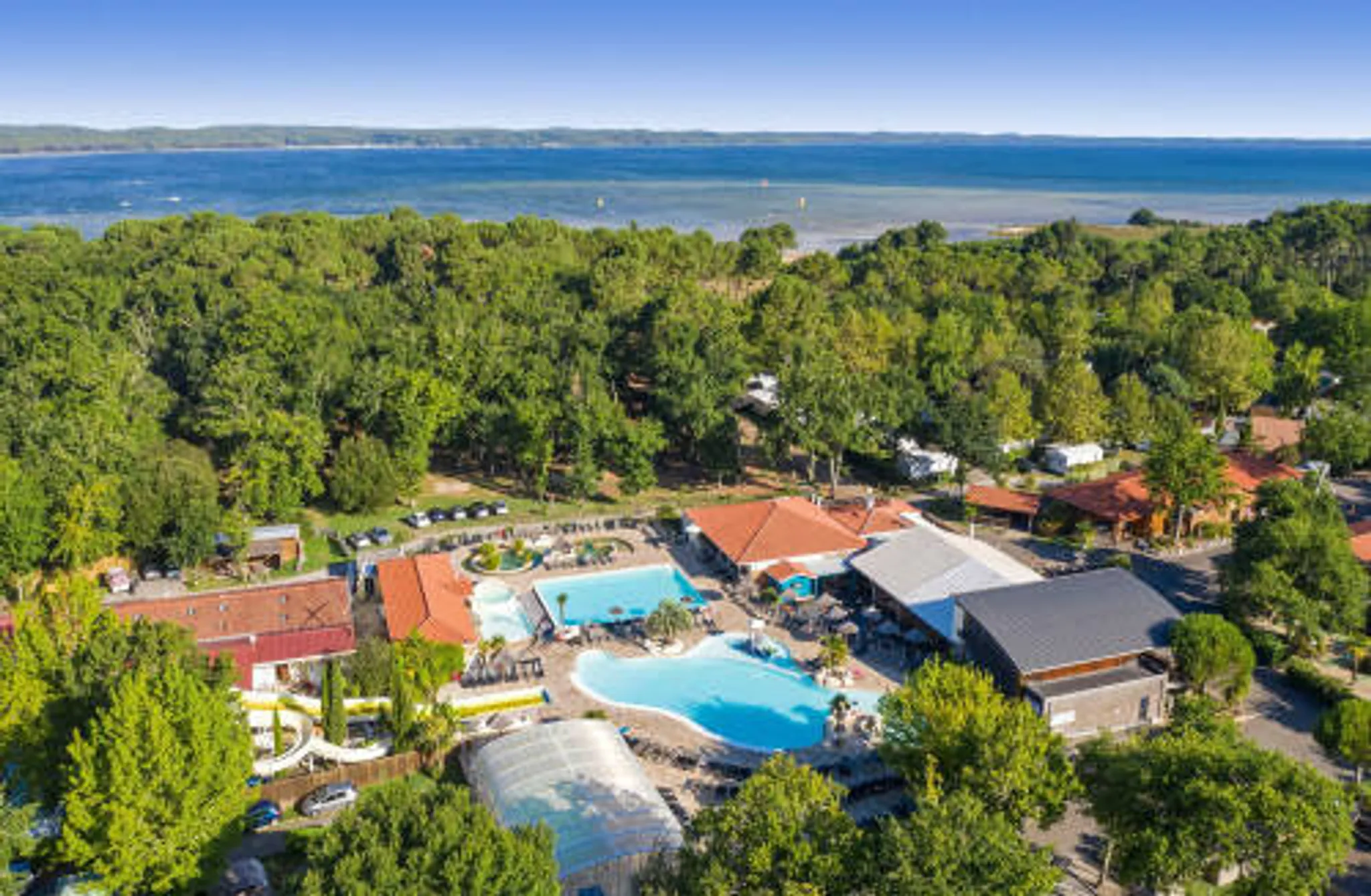 Hu Park Albatros Village