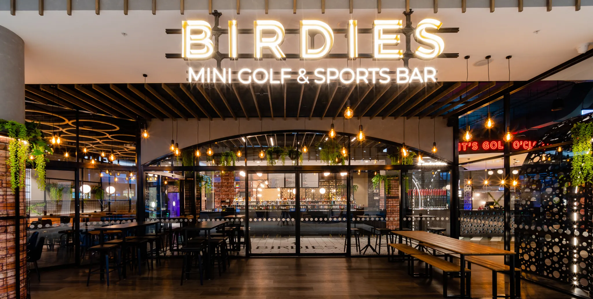 Birdies Mini Golf & Sports Bar