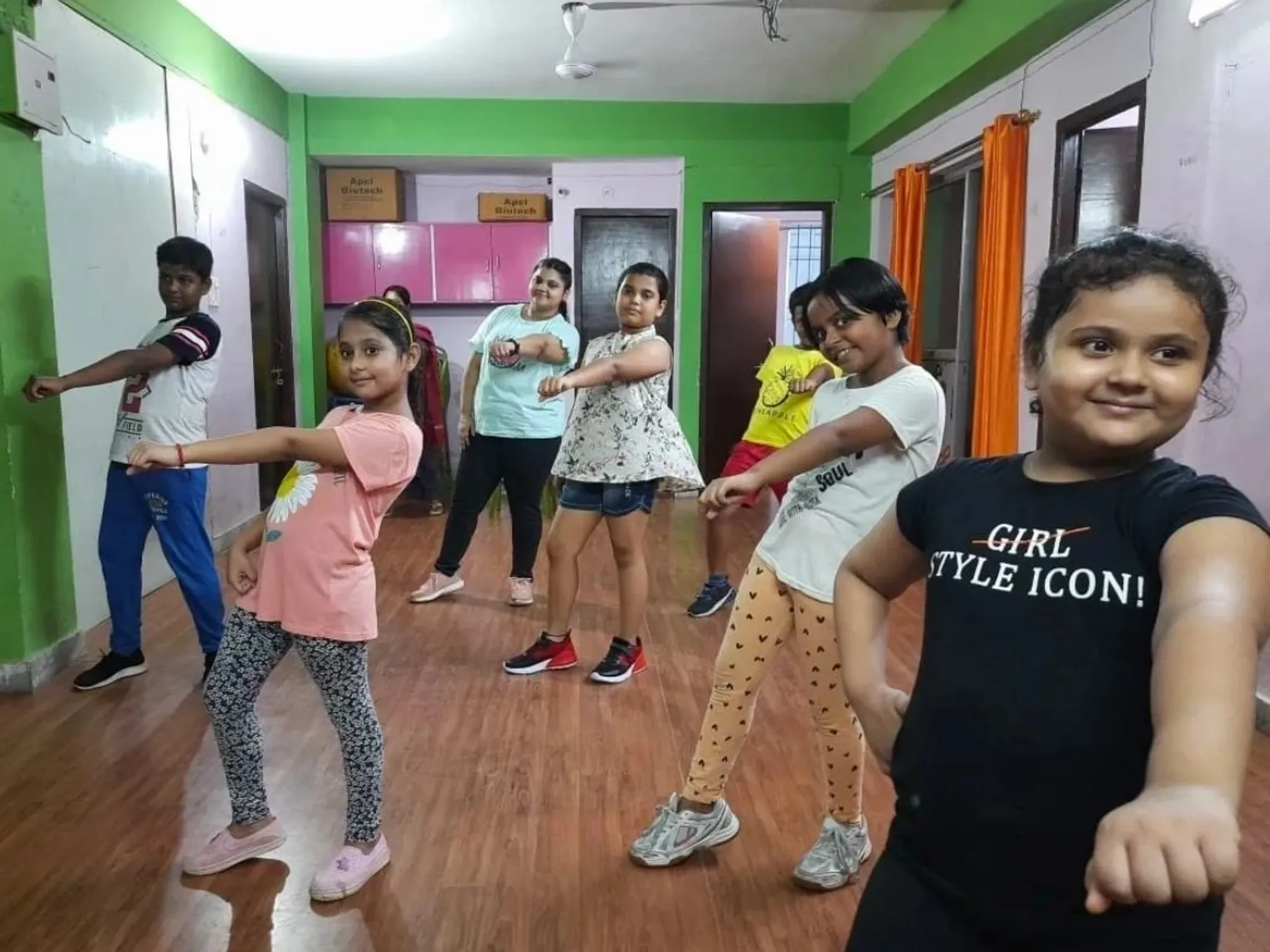 DANCE VILLA