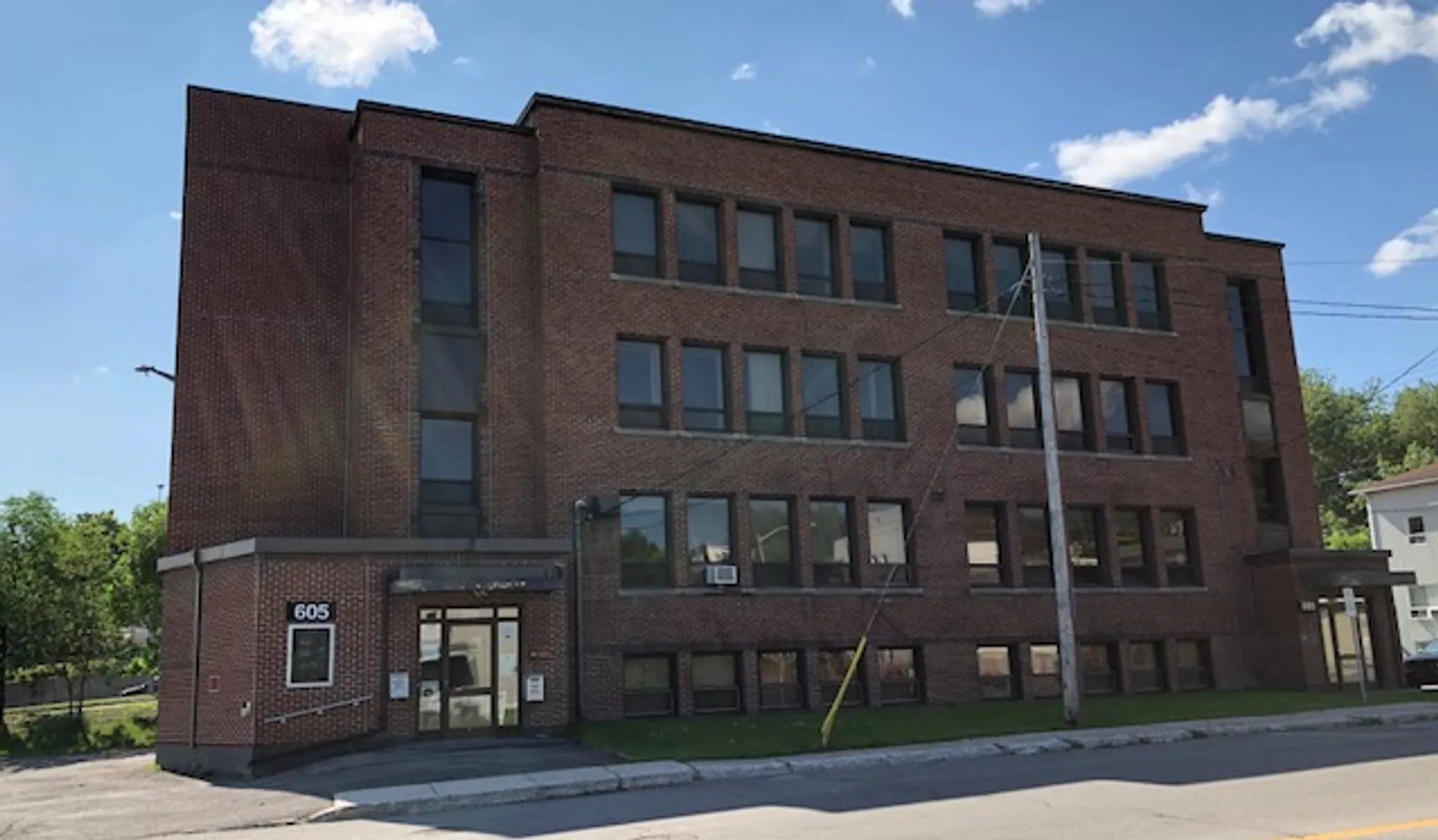 Studios Unis D'auto-Dfense De Chicoutimi