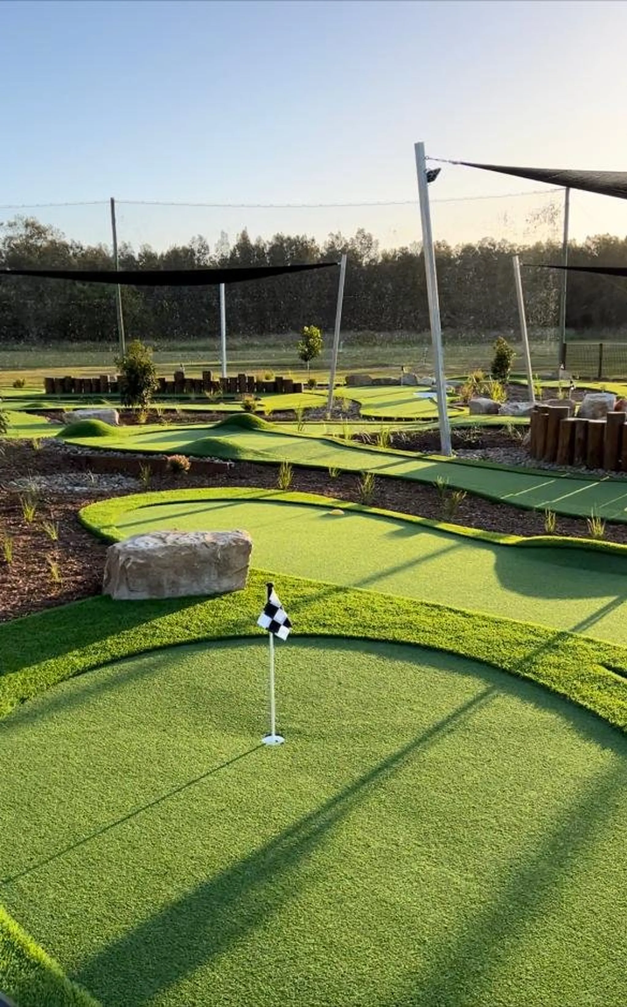 Swing It Driving Range & Mini Golf