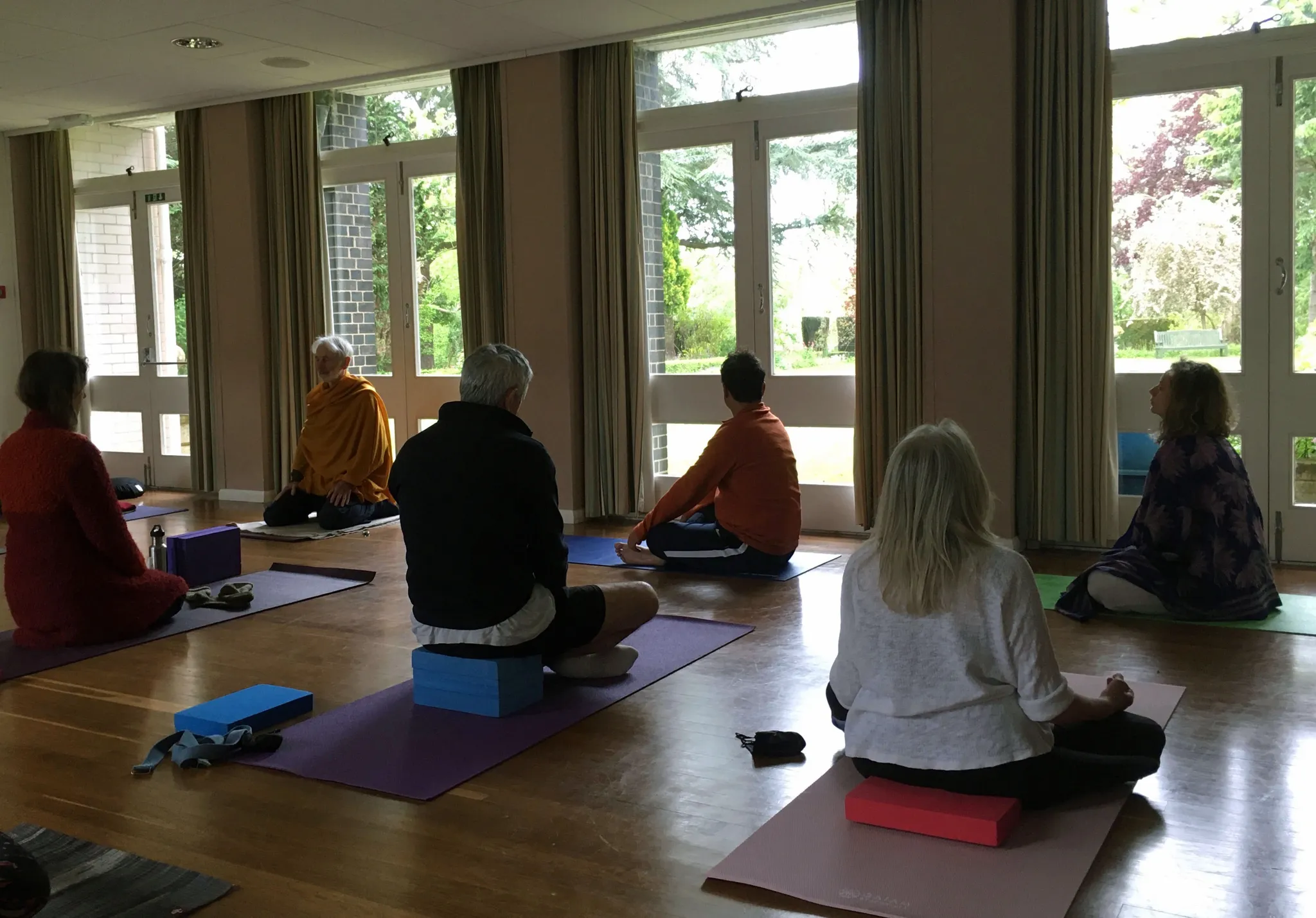 One-Day Seminar: Meditation, Pranayama, Yoga, Self-Enquiry & Discussion