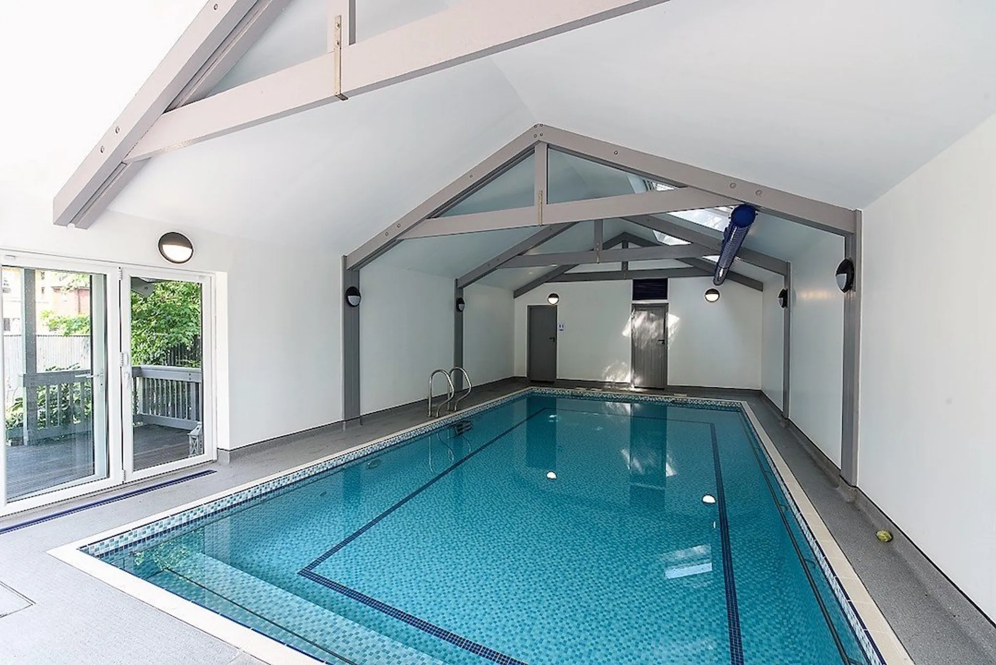 Kingston upon Thames swimming lessons