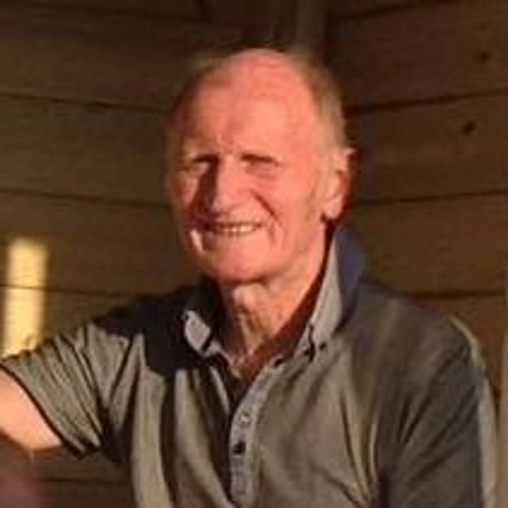 Carus Green Golf Course & Driving Range