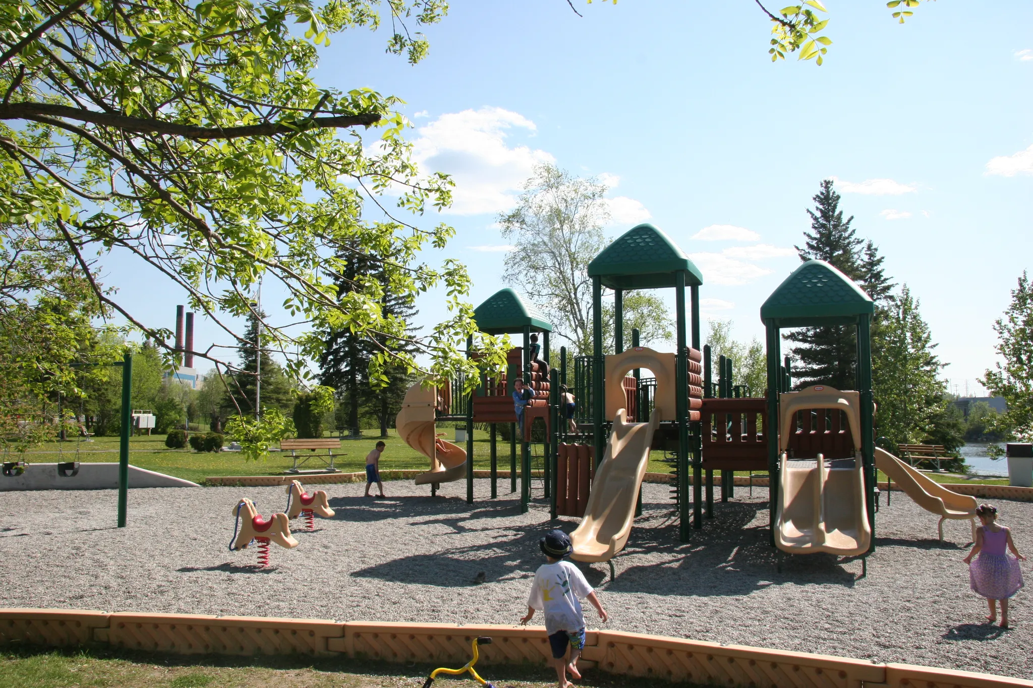 Donat Brousseau Pool