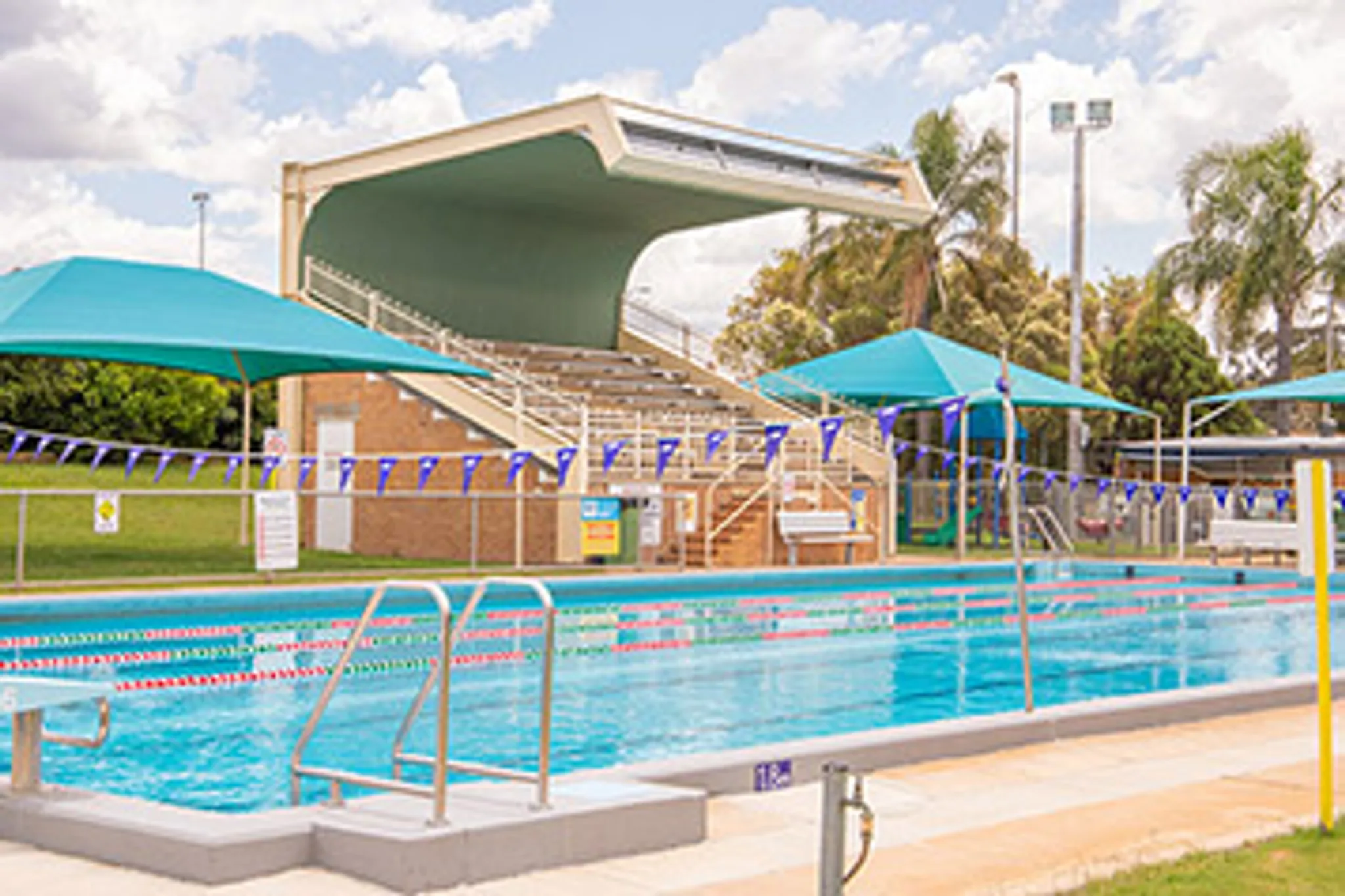 Clifton Aquatic Centre- Pool/Cafe/Gym