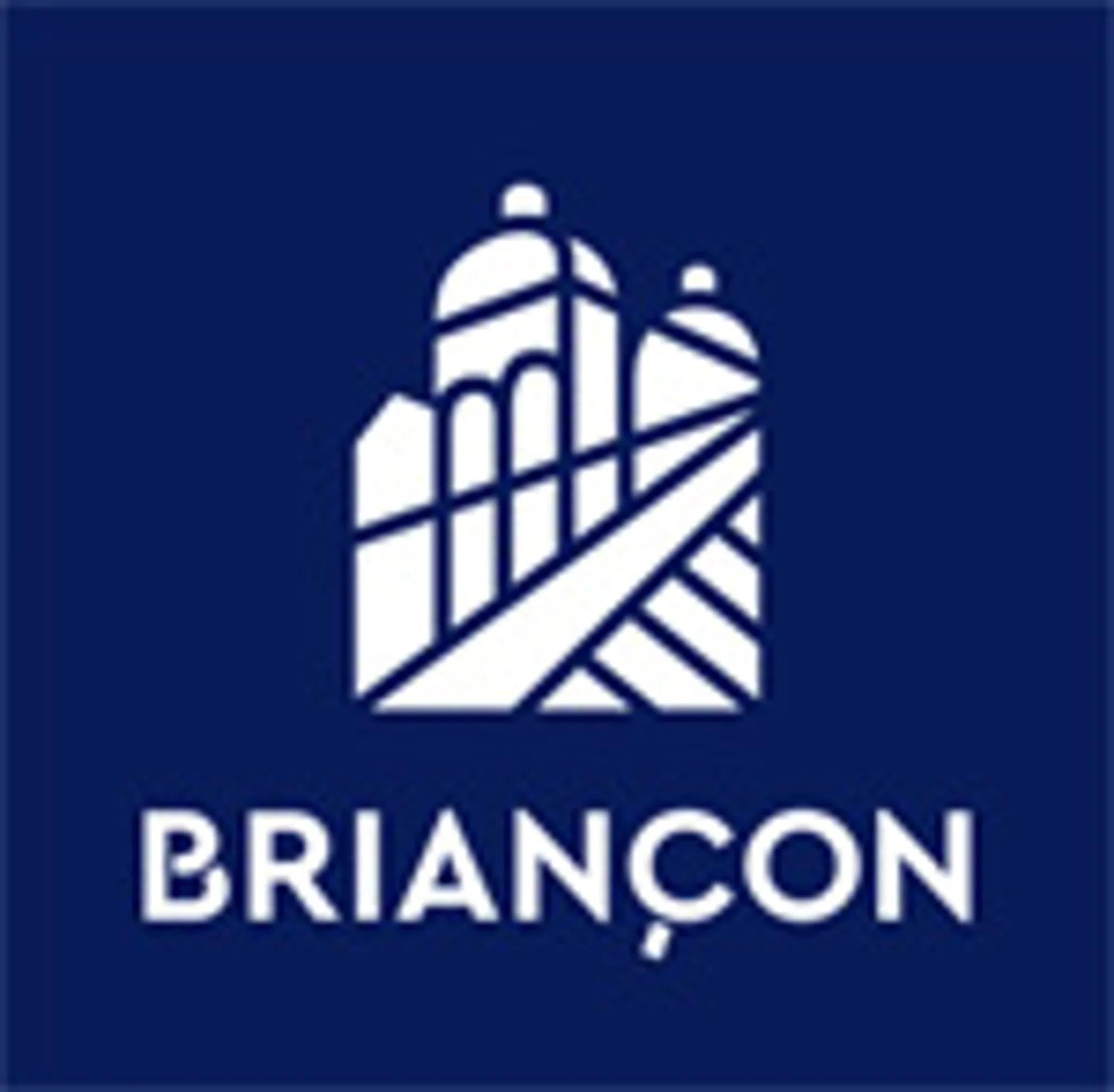 1326 Park Pool Briançon