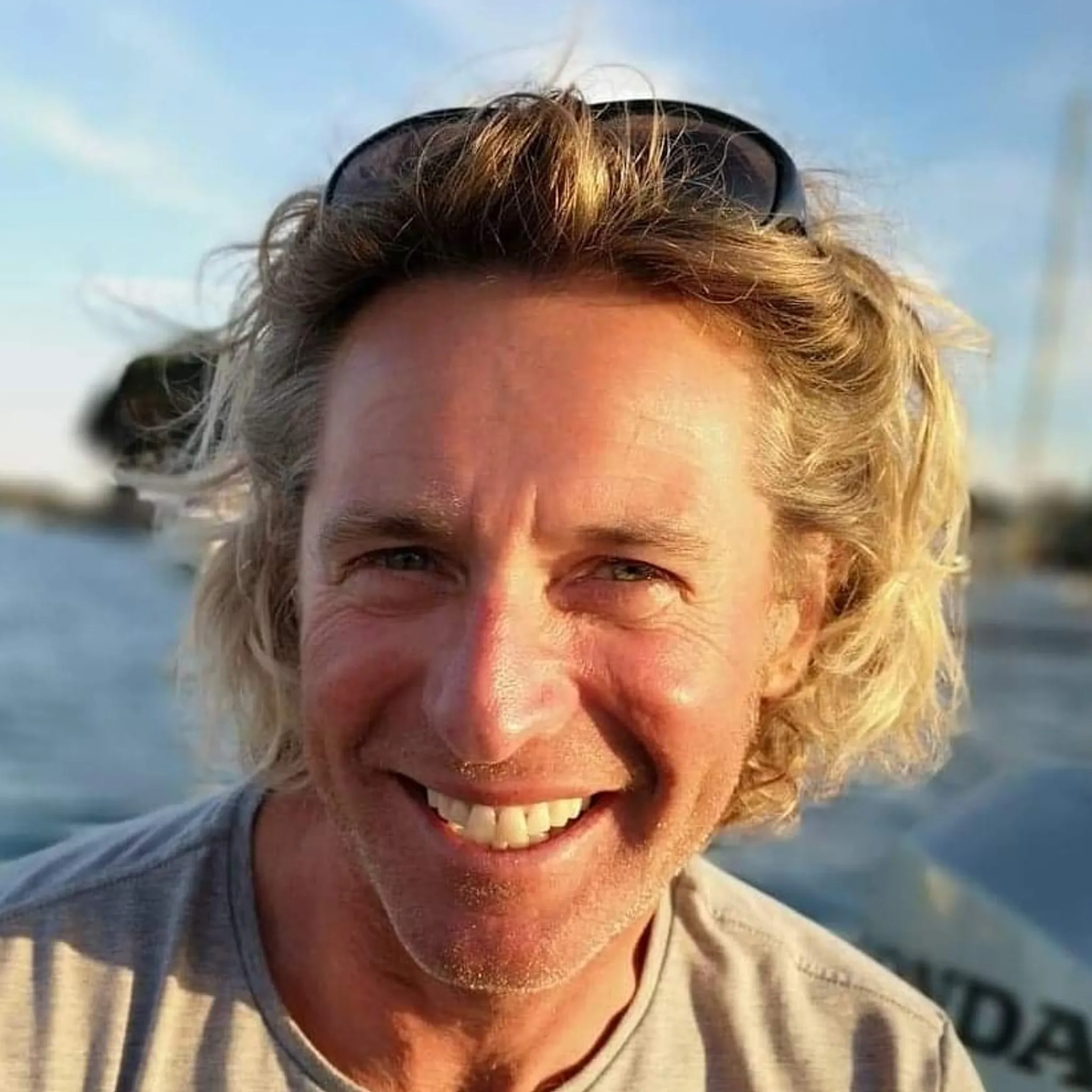 Kitesurfing School Kks