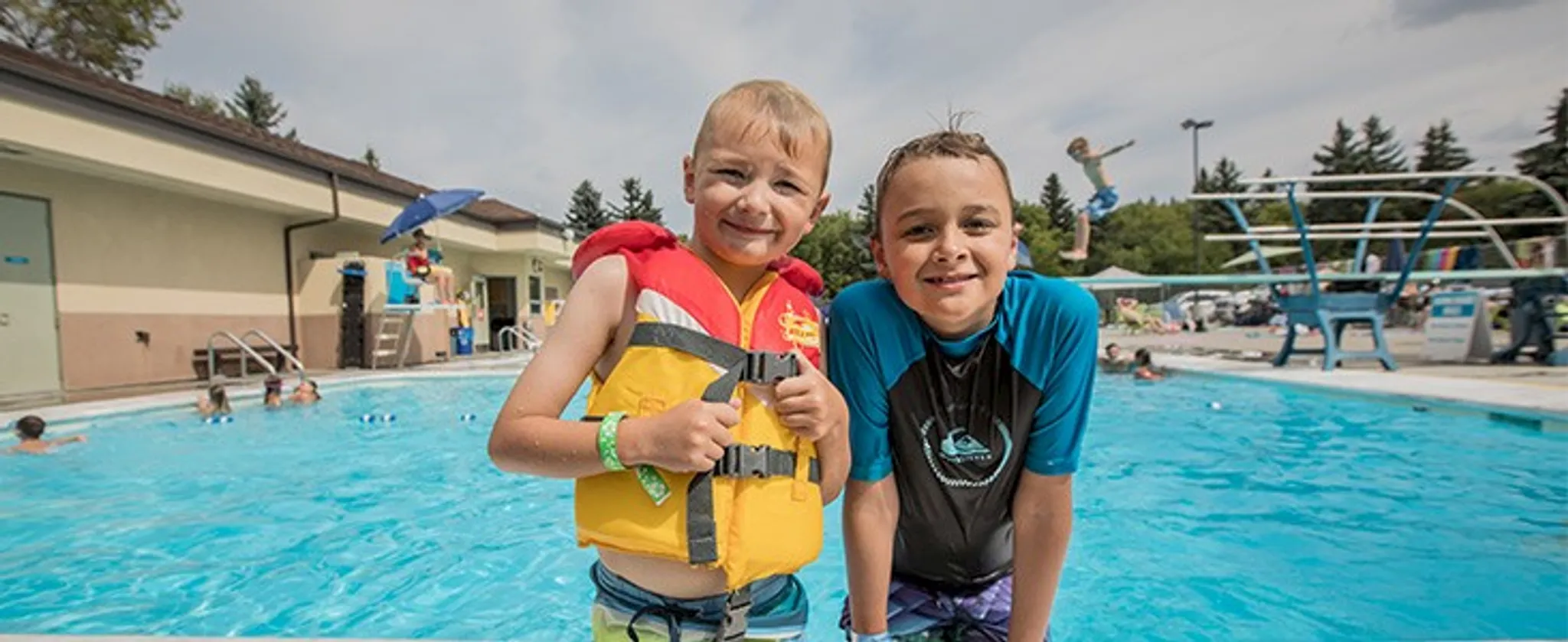 Grosvenor Outdoor Pool