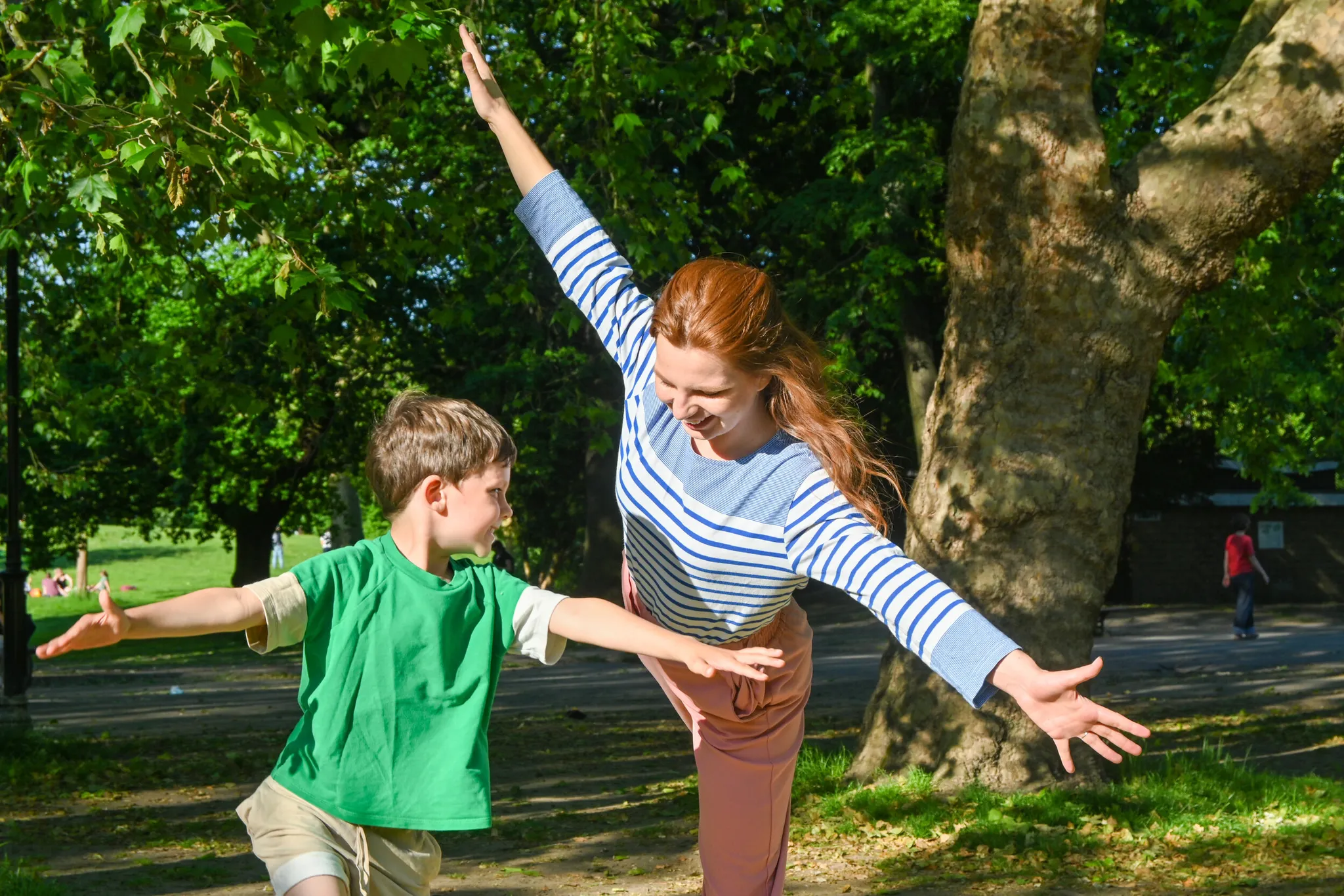 Up The Hill INTERACTIVE OUTDOOR PERFORMANCE FOR FAMILIES AND SCHOOLS