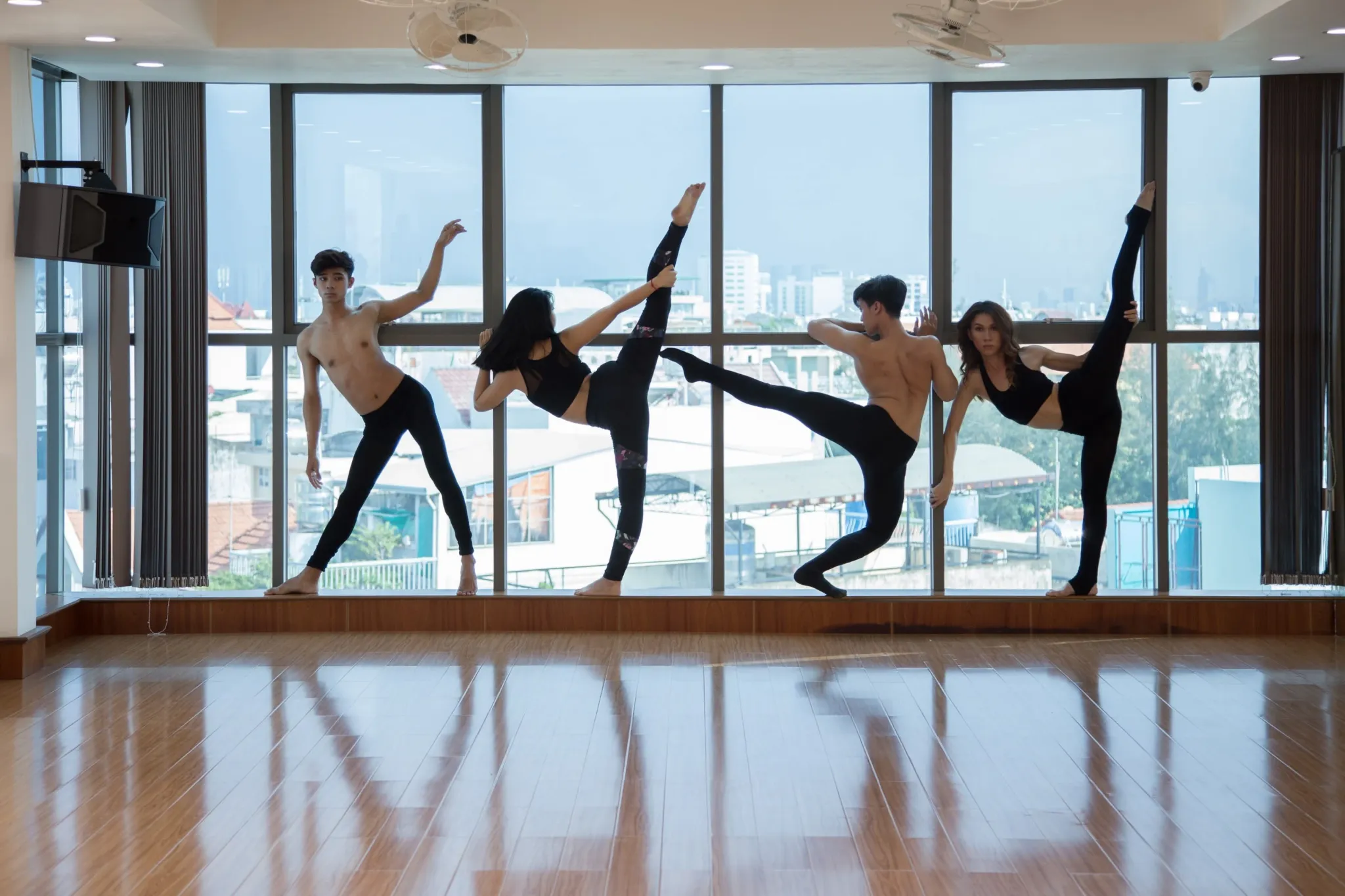 Sutherland School Of Dance