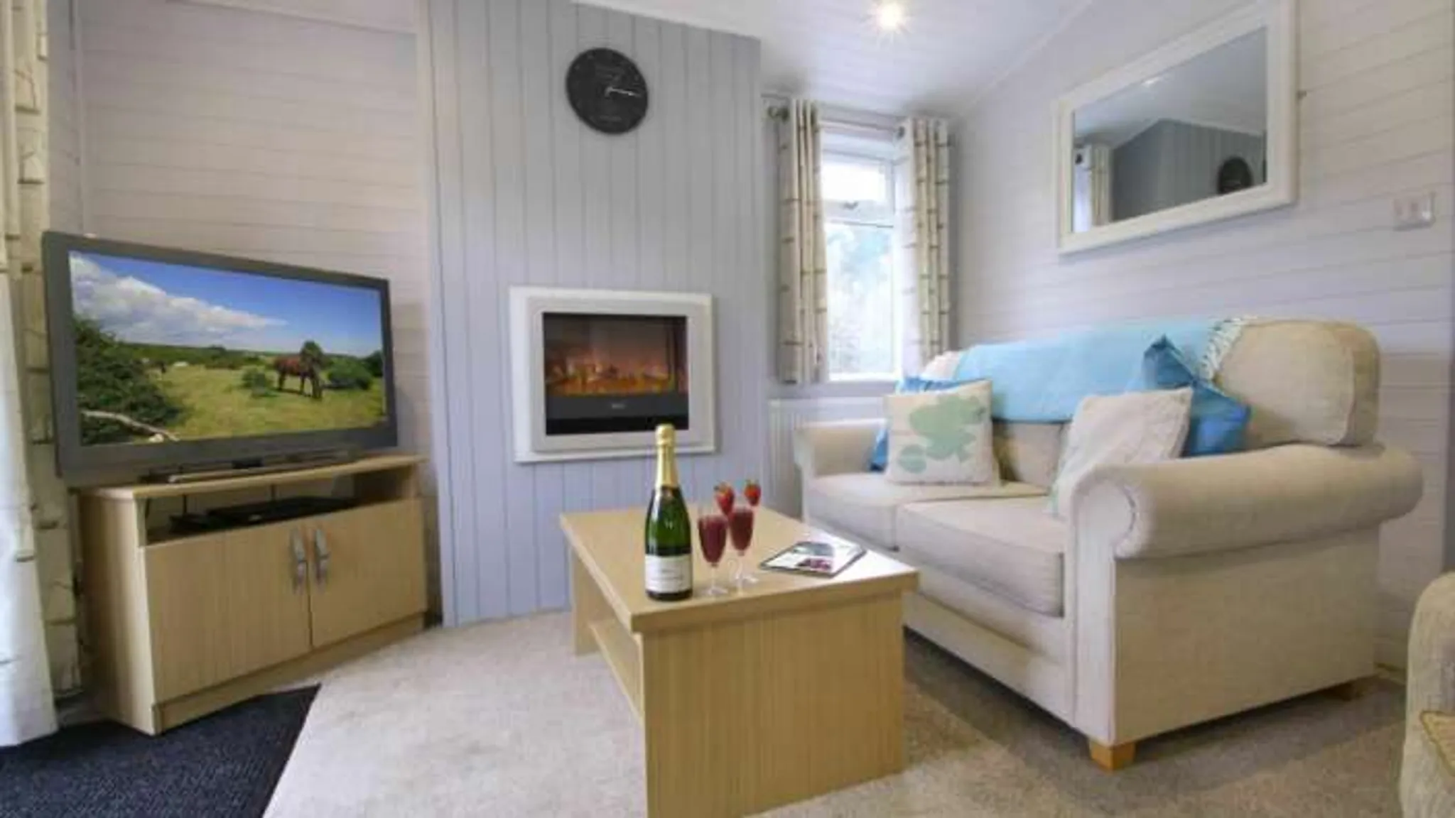 Shorefield Country Park - Shorefield Holidays