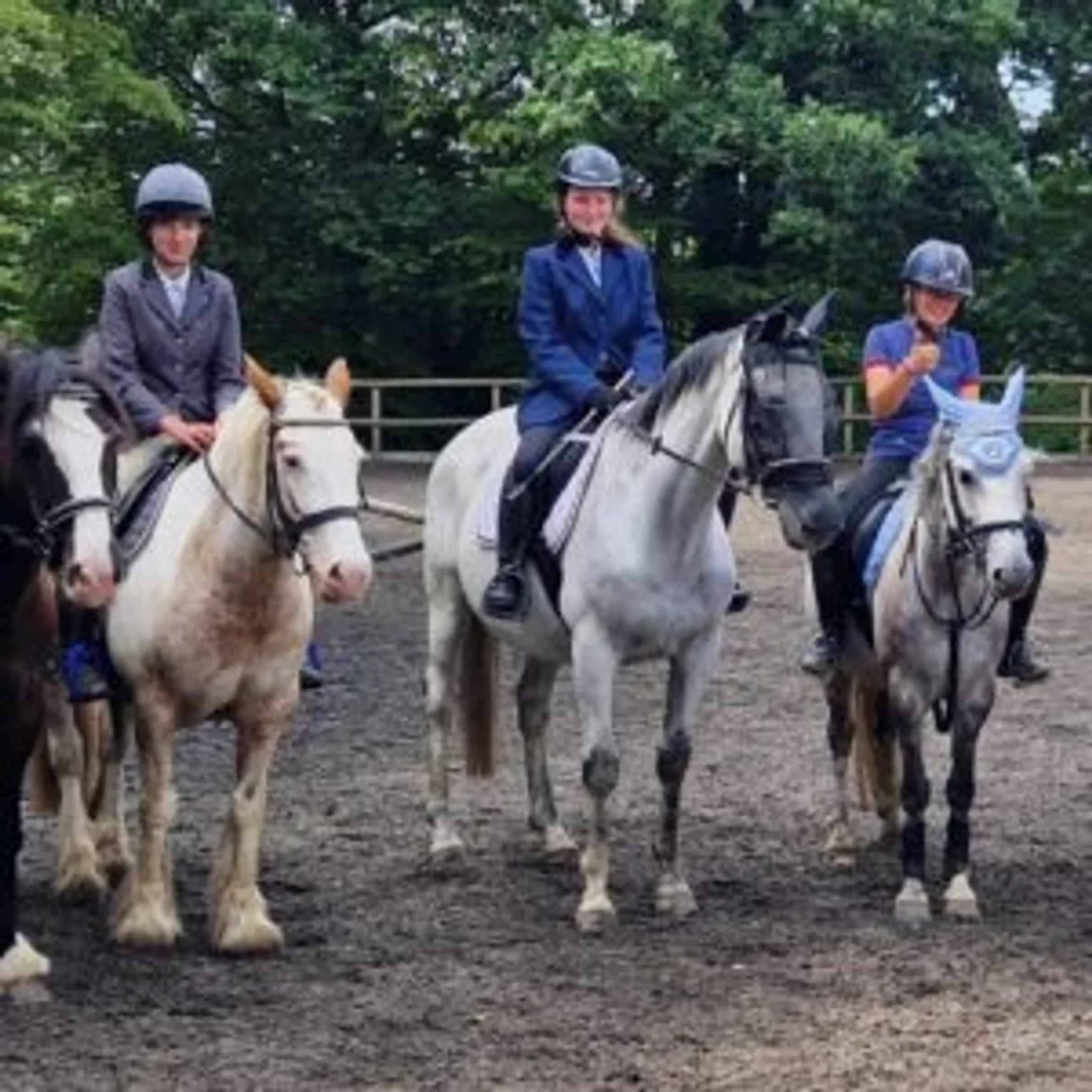 Jump Clinic And Practise Round A Course